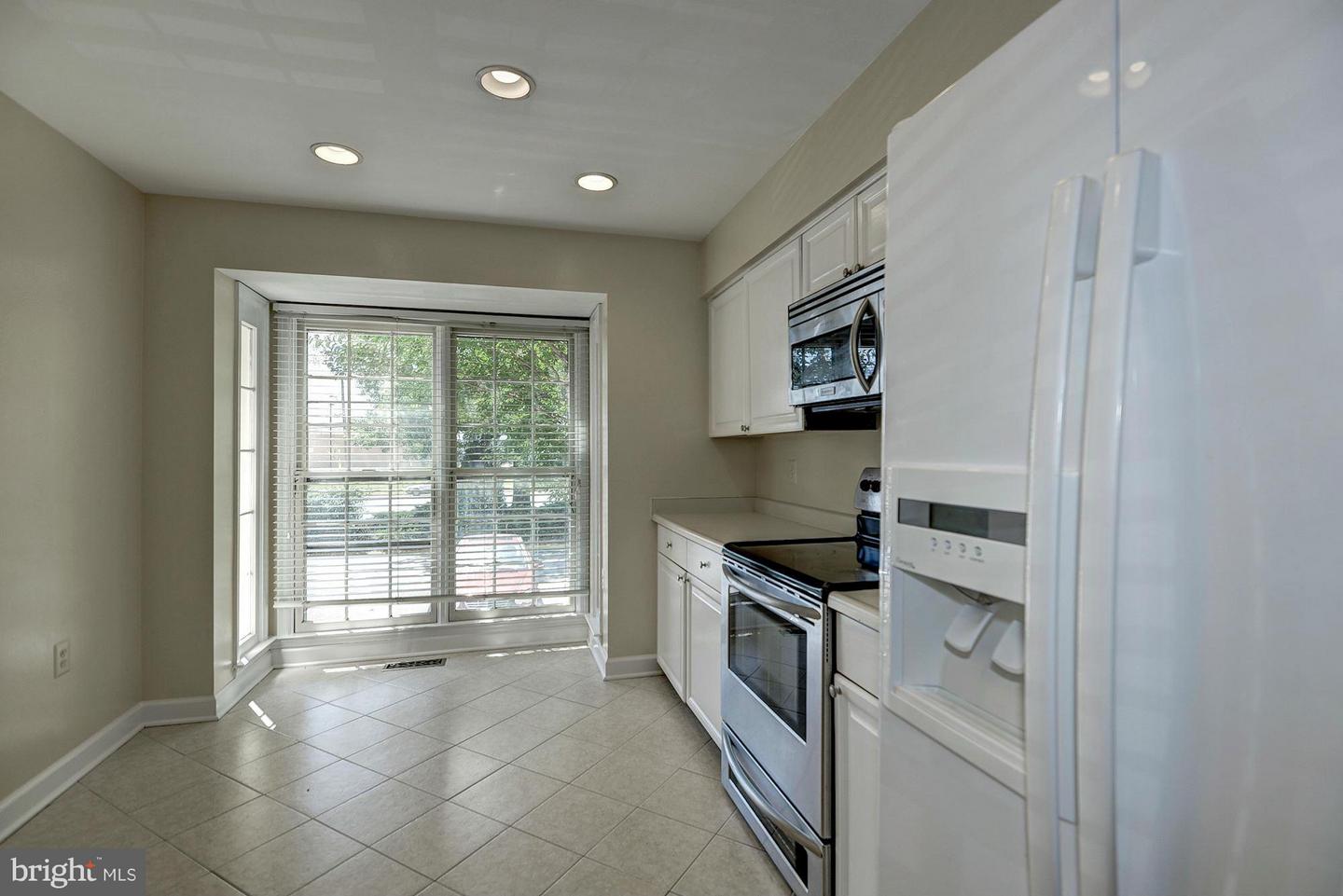 5812 APSLEY HOUSE CT, ALEXANDRIA, Virginia 22310, 3 Bedrooms Bedrooms, ,3 BathroomsBathrooms,Residential,For sale,5812 APSLEY HOUSE CT,VAFX2290894 MLS # VAFX2290894 5812 APSLEY HOUSE CT, ALEXANDRIA, Virginia 22310, 3 Bedrooms Bedrooms, ,3 BathroomsBathrooms,Residential,For sale,5812 APSLEY HOUSE CT,VAFX2290894 MLS # VAFX2290894