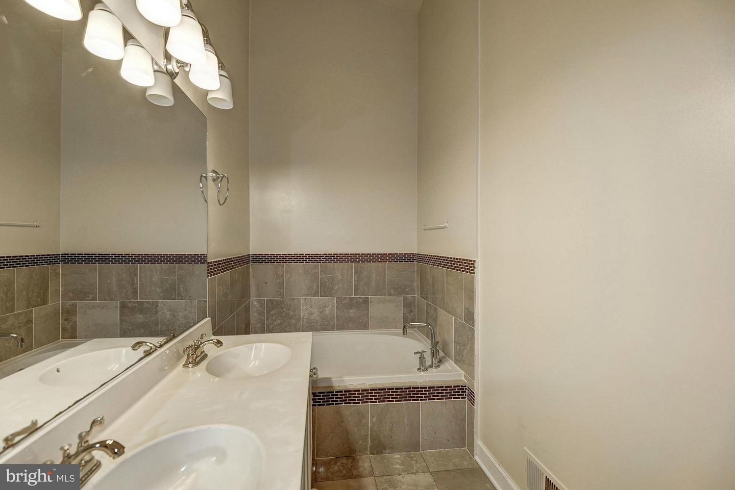 5812 APSLEY HOUSE CT, ALEXANDRIA, Virginia 22310, 3 Bedrooms Bedrooms, ,3 BathroomsBathrooms,Residential,For sale,5812 APSLEY HOUSE CT,VAFX2290894 MLS # VAFX2290894 5812 APSLEY HOUSE CT, ALEXANDRIA, Virginia 22310, 3 Bedrooms Bedrooms, ,3 BathroomsBathrooms,Residential,For sale,5812 APSLEY HOUSE CT,VAFX2290894 MLS # VAFX2290894