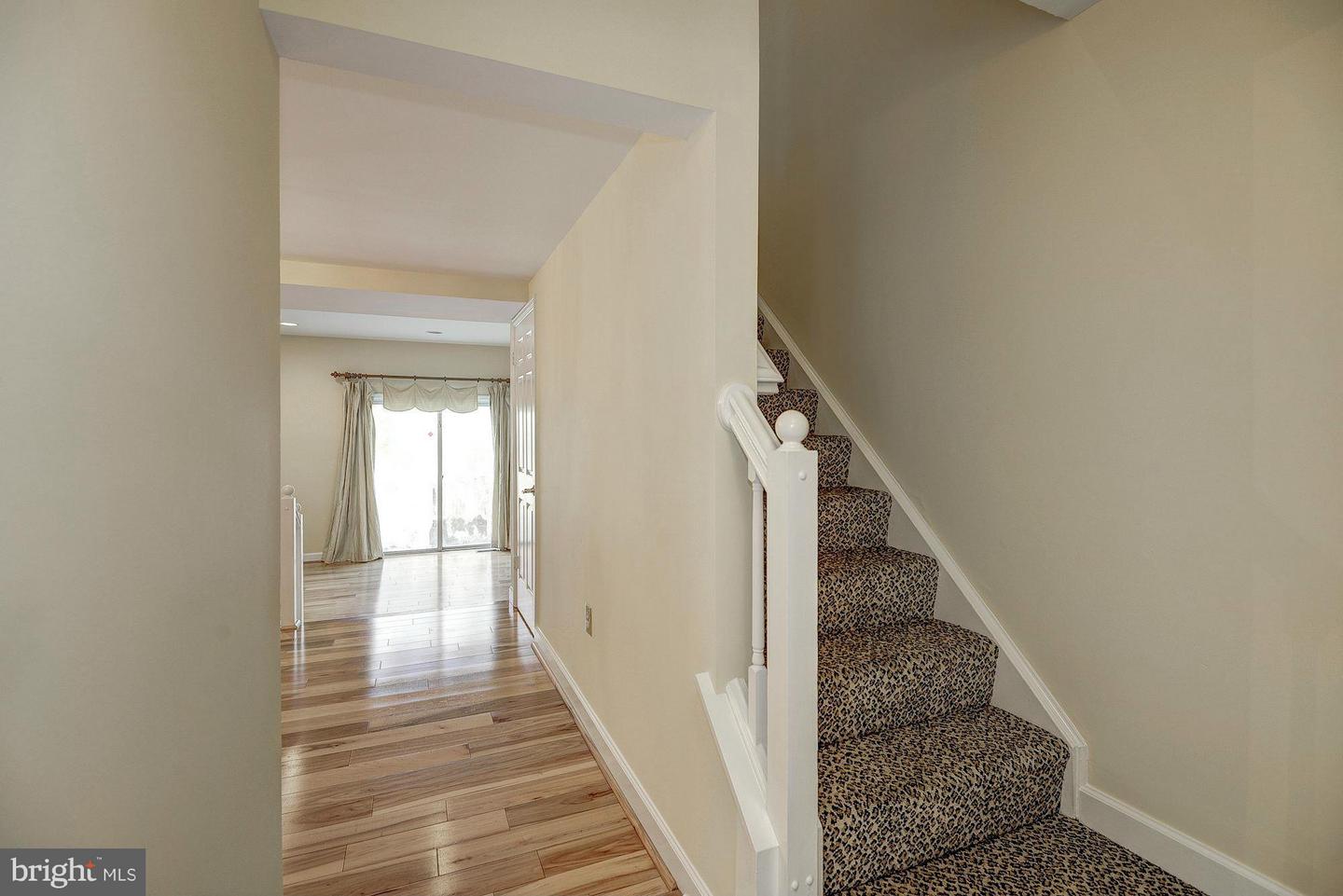 5812 APSLEY HOUSE CT, ALEXANDRIA, Virginia 22310, 3 Bedrooms Bedrooms, ,3 BathroomsBathrooms,Residential,For sale,5812 APSLEY HOUSE CT,VAFX2290894 MLS # VAFX2290894 5812 APSLEY HOUSE CT, ALEXANDRIA, Virginia 22310, 3 Bedrooms Bedrooms, ,3 BathroomsBathrooms,Residential,For sale,5812 APSLEY HOUSE CT,VAFX2290894 MLS # VAFX2290894