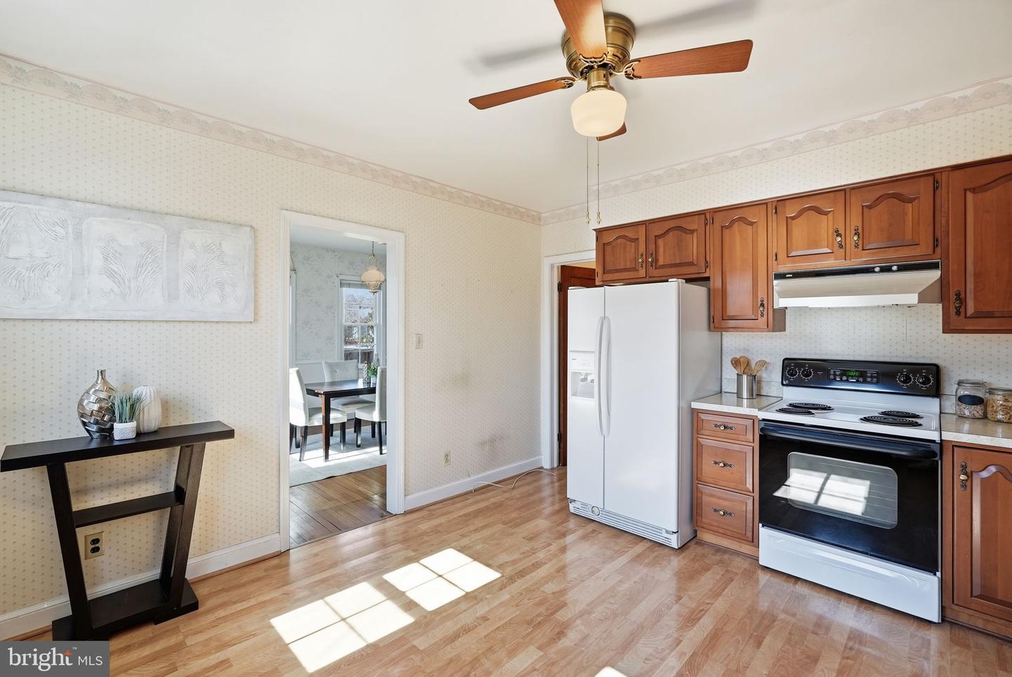 910 20TH ST S, ARLINGTON, Virginia 22202, 3 Bedrooms Bedrooms, ,2 BathroomsBathrooms,Residential,For sale,910 20TH ST S,VAAR2068870 MLS # VAAR2068870