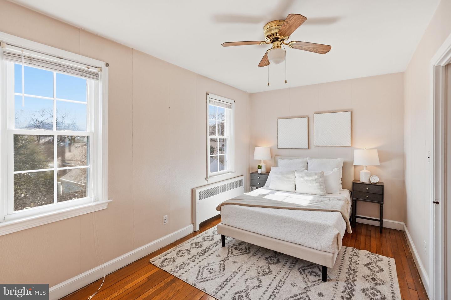 910 20TH ST S, ARLINGTON, Virginia 22202, 3 Bedrooms Bedrooms, ,2 BathroomsBathrooms,Residential,For sale,910 20TH ST S,VAAR2068870 MLS # VAAR2068870