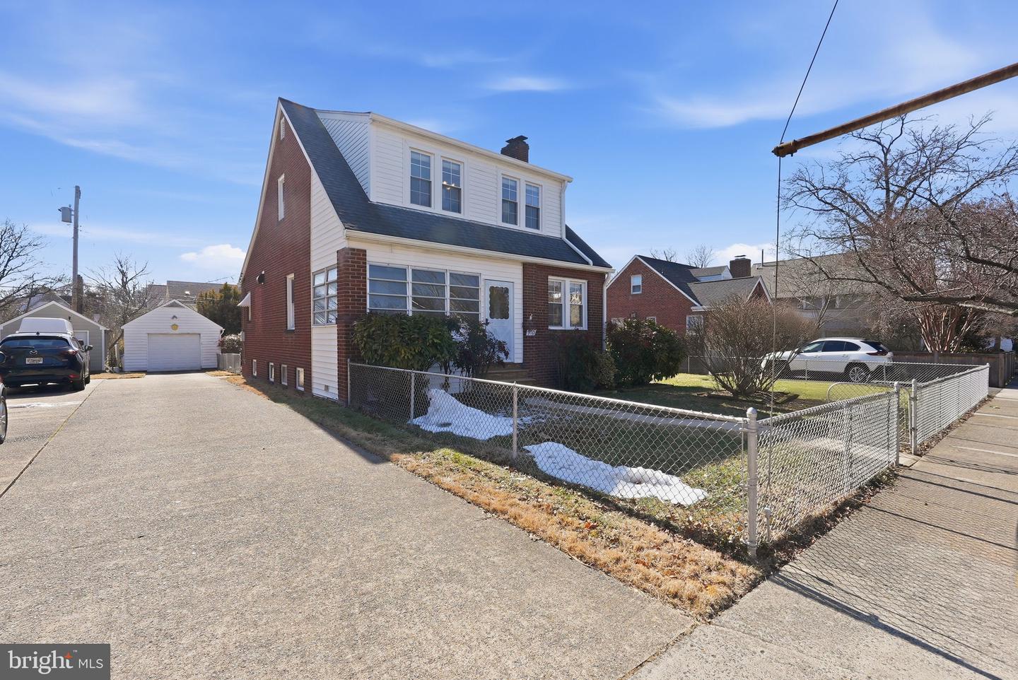 910 20TH ST S, ARLINGTON, Virginia 22202, 3 Bedrooms Bedrooms, ,2 BathroomsBathrooms,Residential,For sale,910 20TH ST S,VAAR2068870 MLS # VAAR2068870