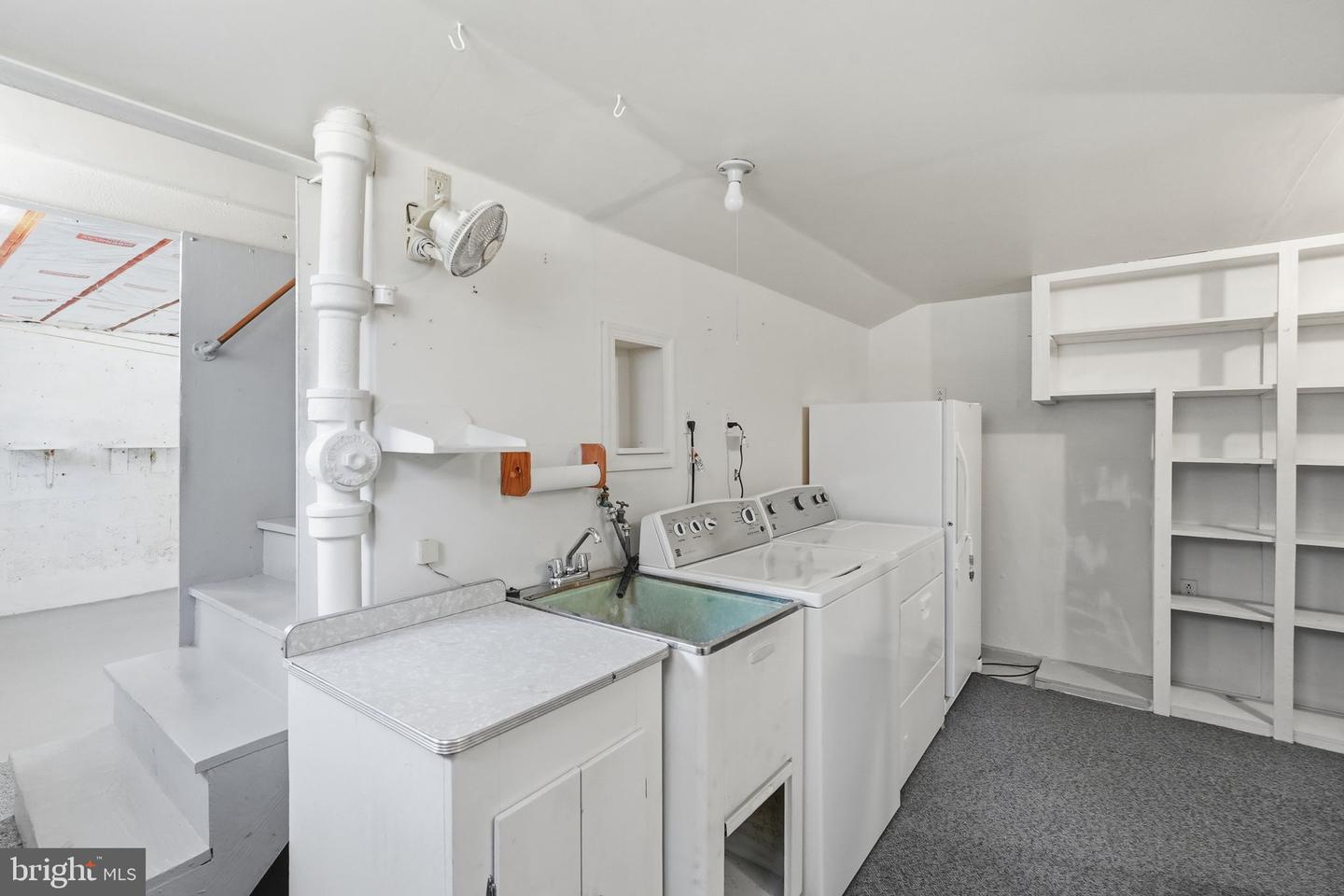 910 20TH ST S, ARLINGTON, Virginia 22202, 3 Bedrooms Bedrooms, ,2 BathroomsBathrooms,Residential,For sale,910 20TH ST S,VAAR2068870 MLS # VAAR2068870