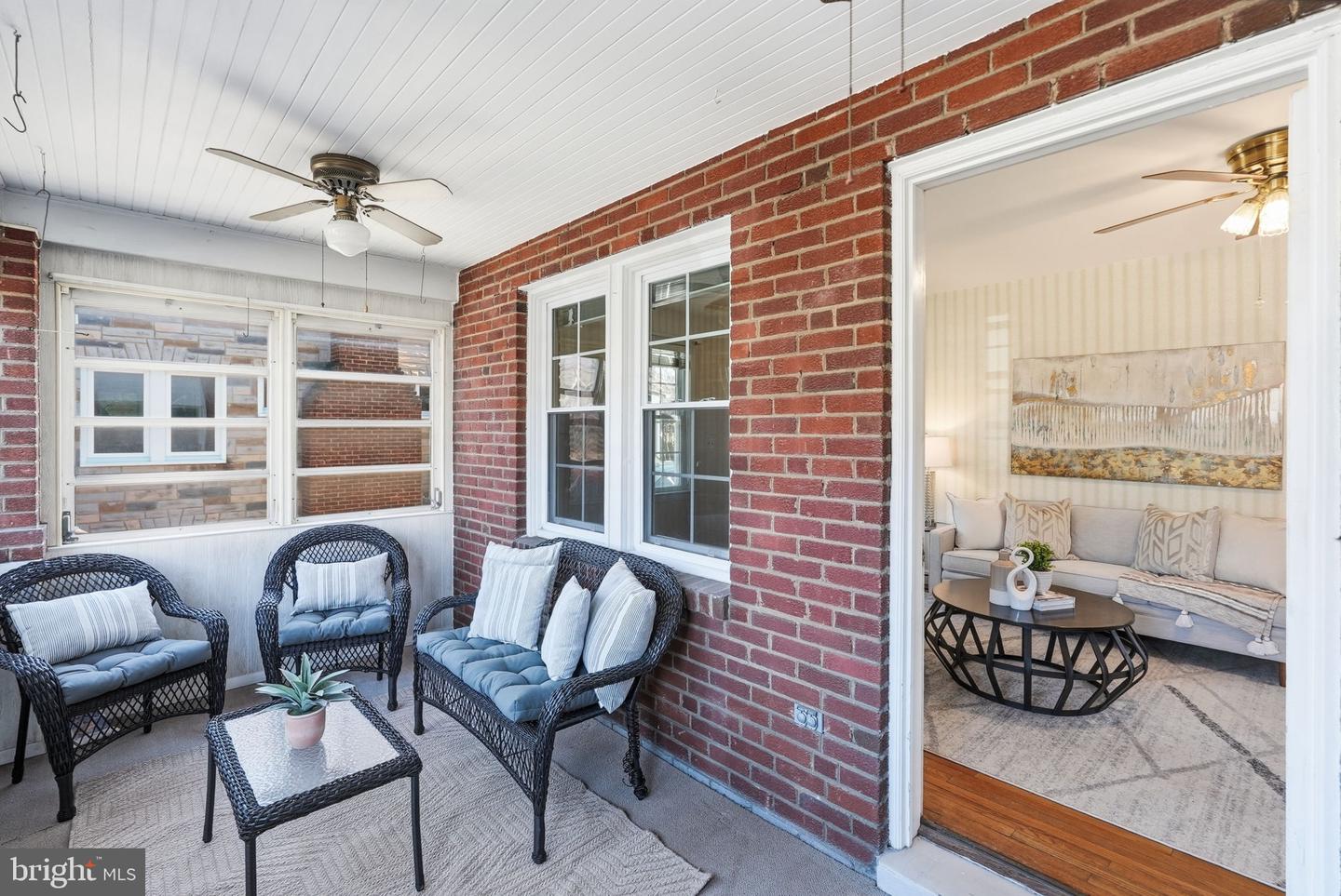 910 20TH ST S, ARLINGTON, Virginia 22202, 3 Bedrooms Bedrooms, ,2 BathroomsBathrooms,Residential,For sale,910 20TH ST S,VAAR2068870 MLS # VAAR2068870