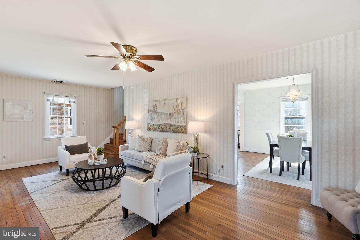 910 20TH ST S, ARLINGTON, Virginia 22202, 3 Bedrooms Bedrooms, ,2 BathroomsBathrooms,Residential,For sale,910 20TH ST S,VAAR2068870 MLS # VAAR2068870