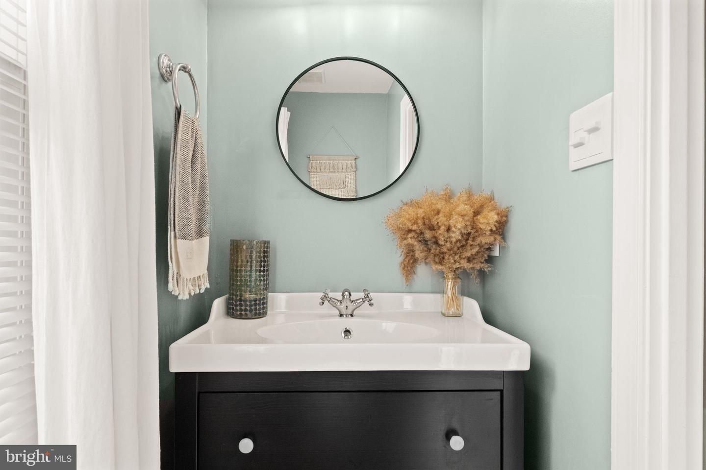 3806 OGILVIE CT, WOODBRIDGE, Virginia 22192, 3 Bedrooms Bedrooms, ,2 BathroomsBathrooms,Residential,For sale,3806 OGILVIE CT,VAPW2112440 MLS # VAPW2112440