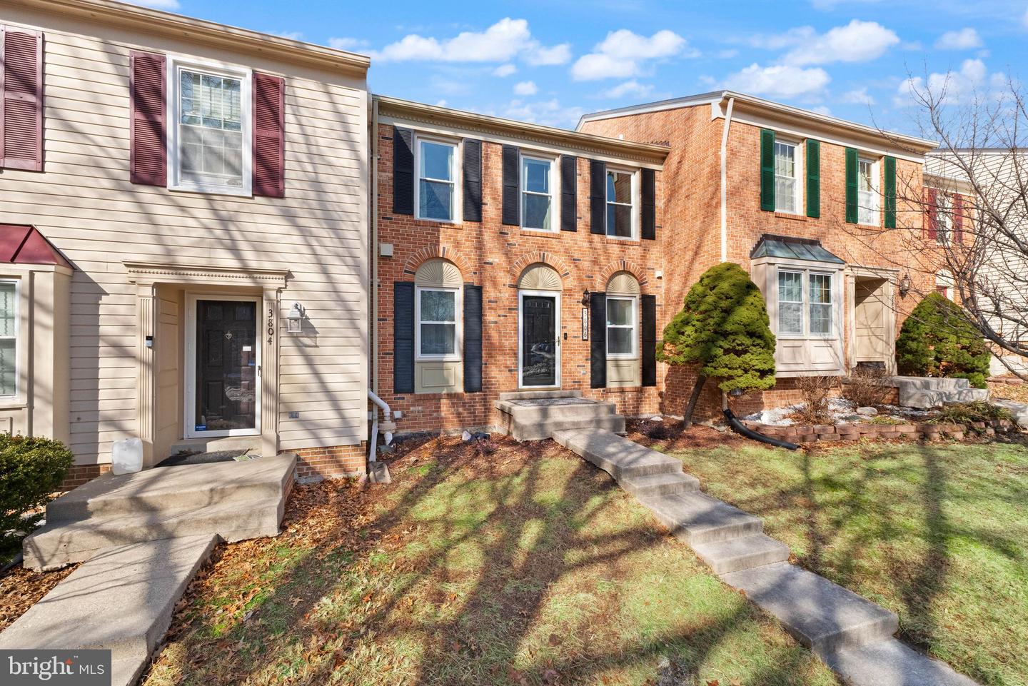 3806 OGILVIE CT, WOODBRIDGE, Virginia 22192, 3 Bedrooms Bedrooms, ,2 BathroomsBathrooms,Residential,For sale,3806 OGILVIE CT,VAPW2112440 MLS # VAPW2112440
