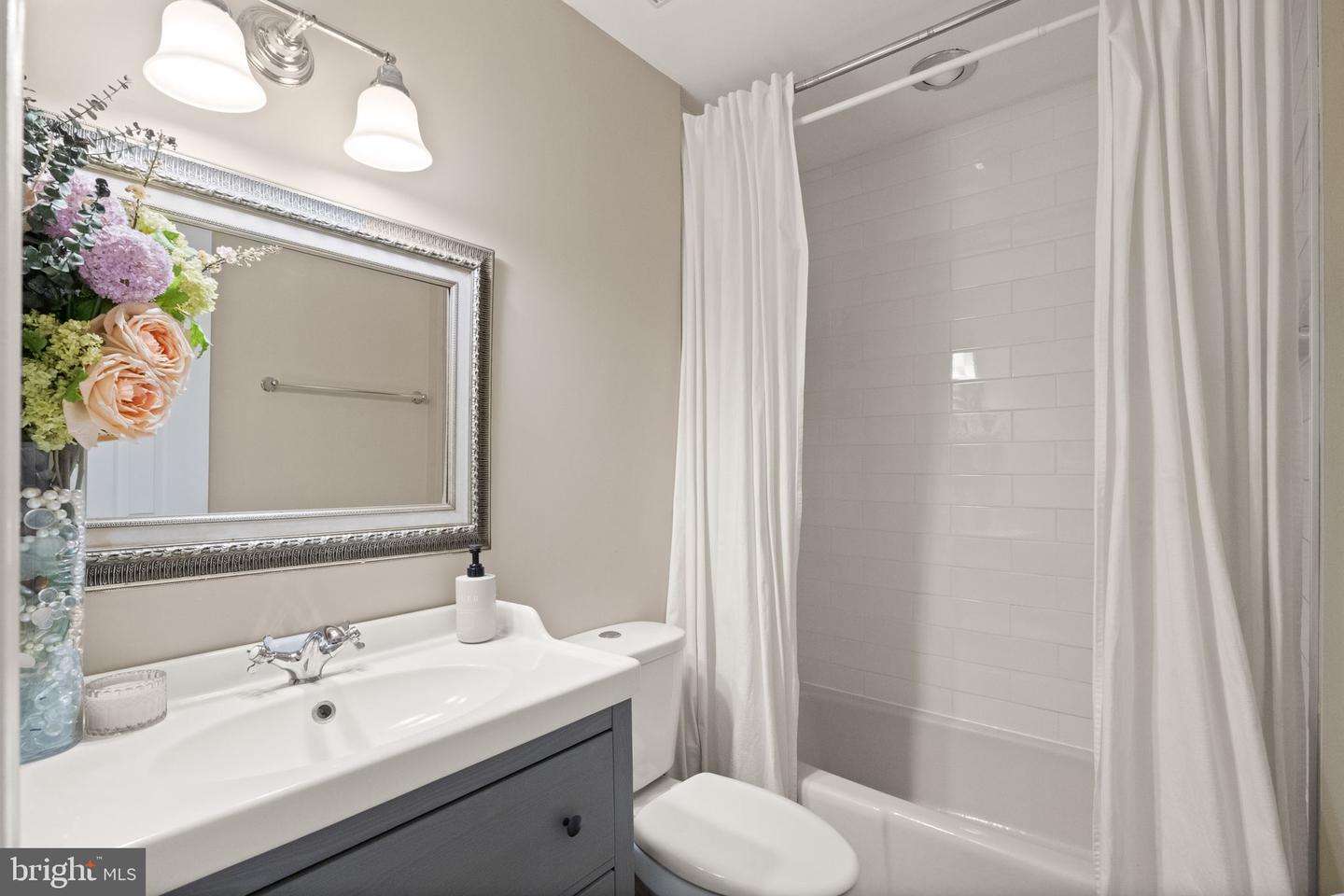 3806 OGILVIE CT, WOODBRIDGE, Virginia 22192, 3 Bedrooms Bedrooms, ,2 BathroomsBathrooms,Residential,For sale,3806 OGILVIE CT,VAPW2112440 MLS # VAPW2112440