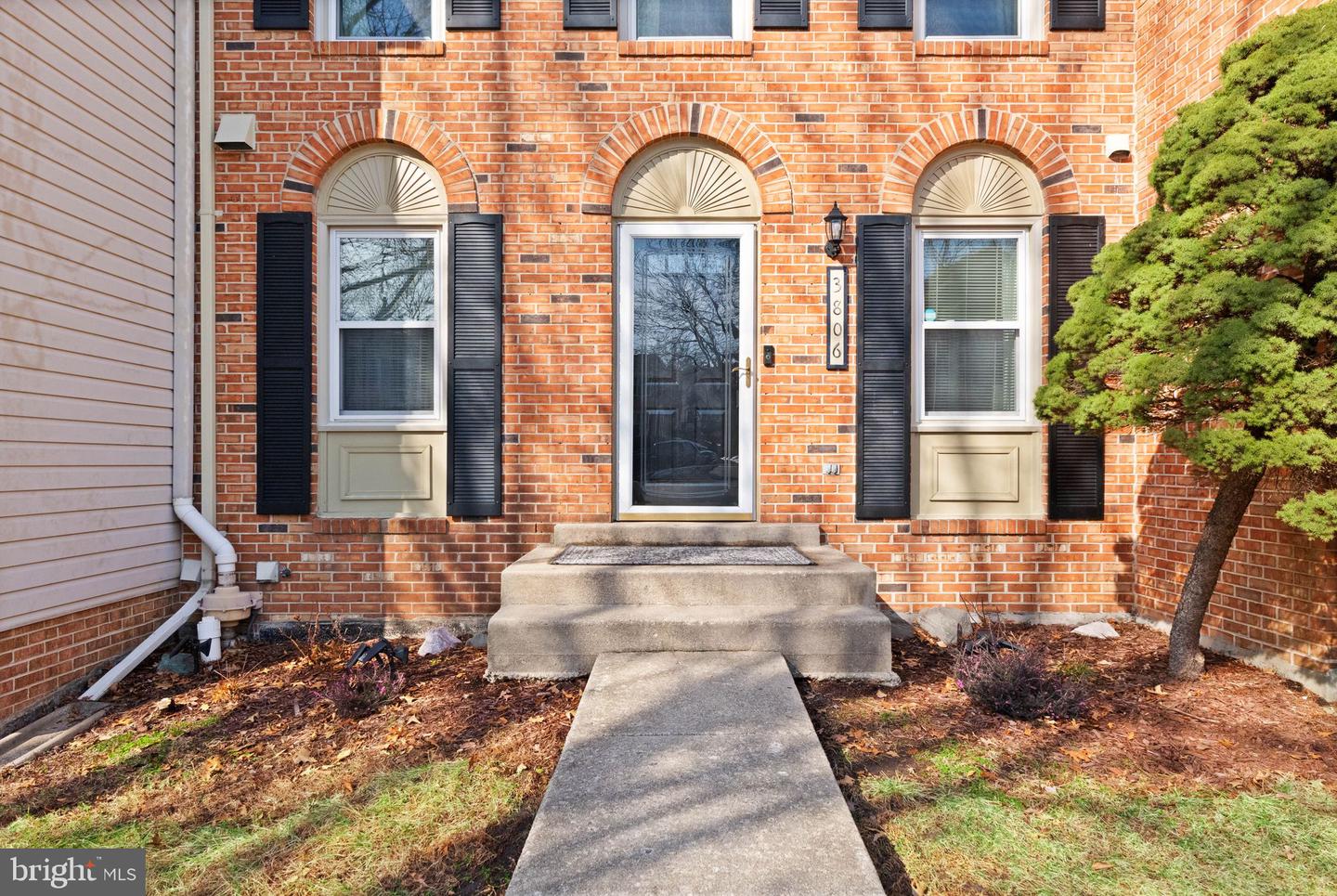 3806 OGILVIE CT, WOODBRIDGE, Virginia 22192, 3 Bedrooms Bedrooms, ,2 BathroomsBathrooms,Residential,For sale,3806 OGILVIE CT,VAPW2112440 MLS # VAPW2112440