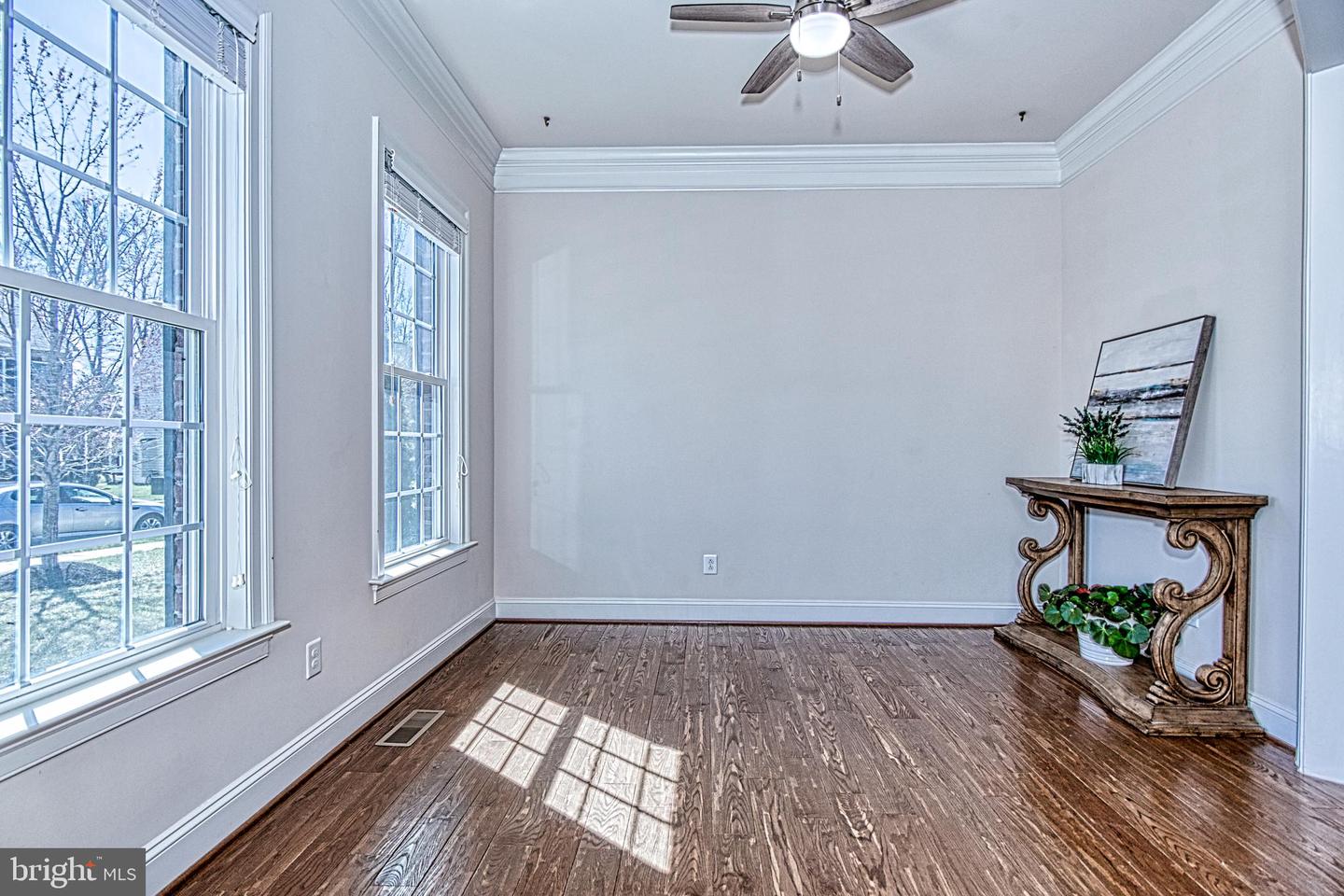 41514 CARRIAGE HORSE DR, ALDIE, Virginia 20105, 5 Bedrooms Bedrooms, ,3 BathroomsBathrooms,Residential,For sale,41514 CARRIAGE HORSE DR,VALO2115868 MLS # VALO2115868