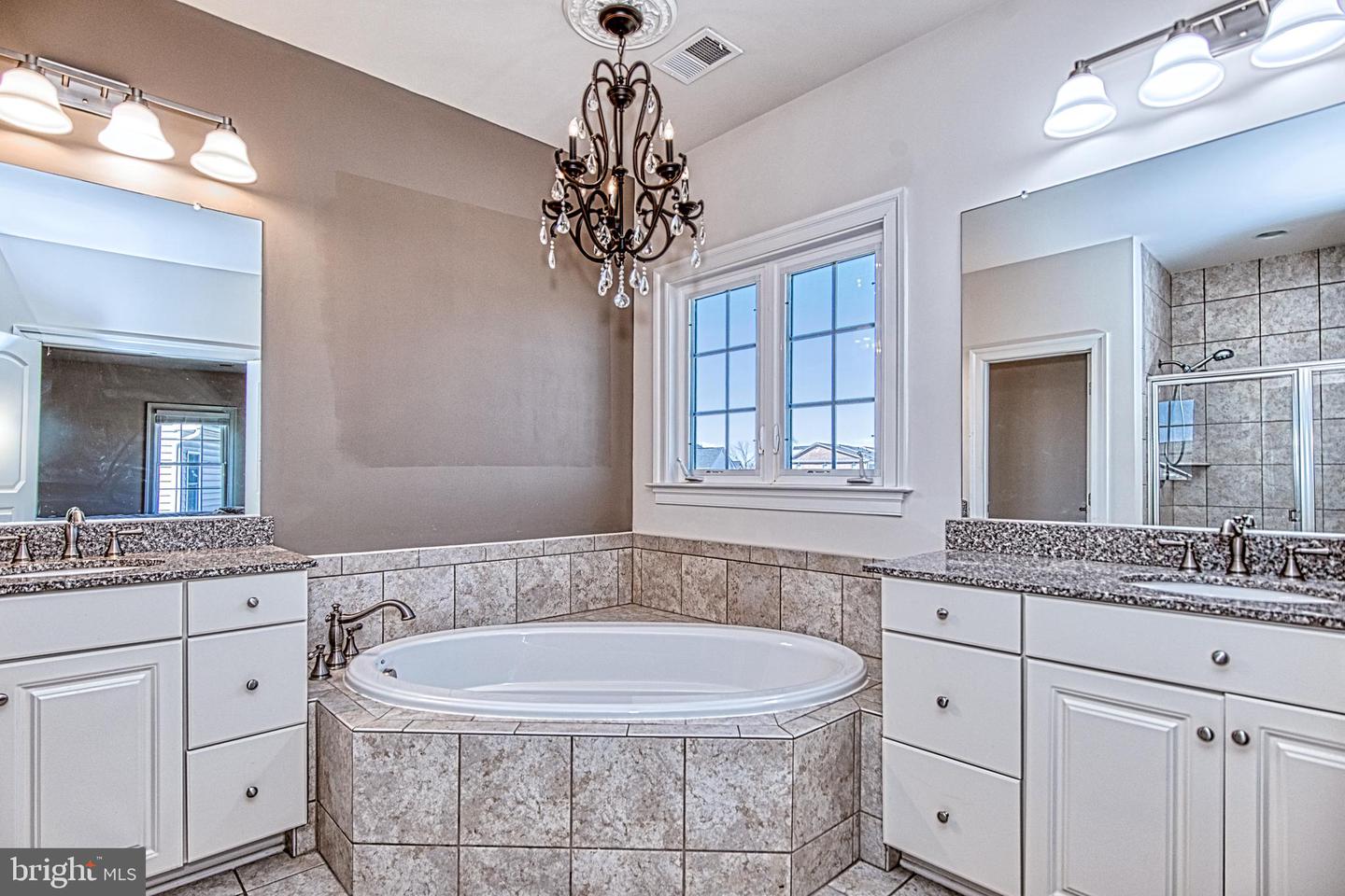 41514 CARRIAGE HORSE DR, ALDIE, Virginia 20105, 5 Bedrooms Bedrooms, ,3 BathroomsBathrooms,Residential,For sale,41514 CARRIAGE HORSE DR,VALO2115868 MLS # VALO2115868