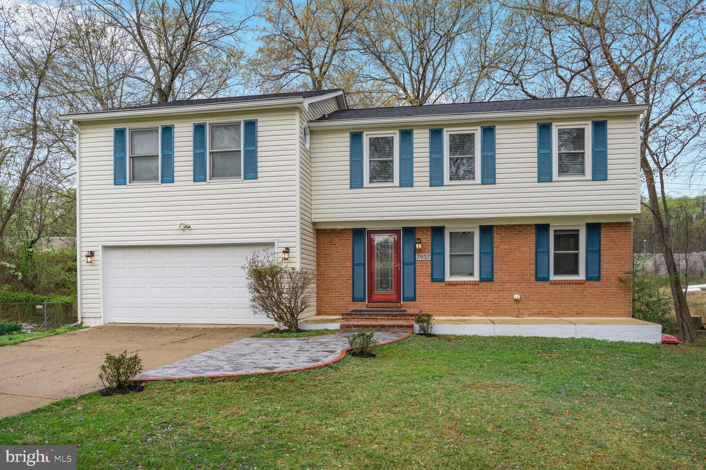 7937 FREEHOLLOW DR, FALLS CHURCH, Virginia 22042, 4 Bedrooms Bedrooms, ,4 BathroomsBathrooms,Residential,For sale,7937 FREEHOLLOW DR,VAFX2291024 MLS # VAFX2291024