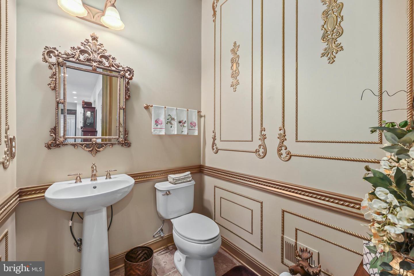 41199 COTTER CT, WATERFORD, Virginia 20197, 5 Bedrooms Bedrooms, ,4 BathroomsBathrooms,Residential,For sale,41199 COTTER CT,VALO2115912 MLS # VALO2115912