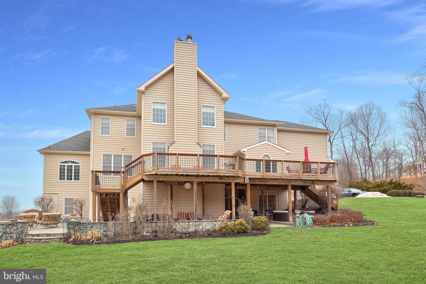 41199 COTTER CT, WATERFORD, Virginia 20197, 5 Bedrooms Bedrooms, ,4 BathroomsBathrooms,Residential,For sale,41199 COTTER CT,VALO2115912 MLS # VALO2115912