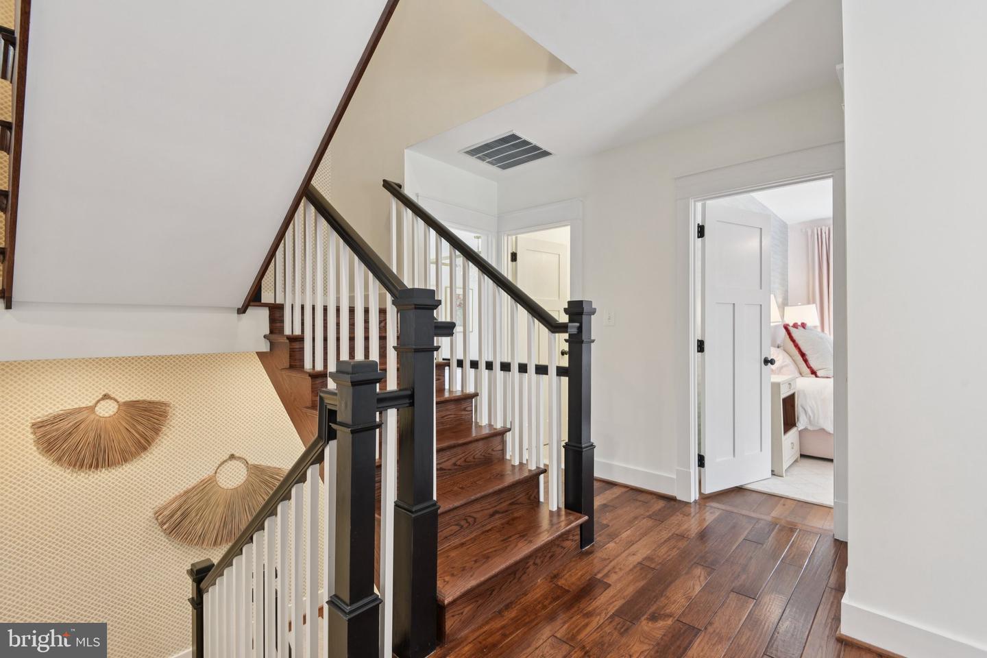 448 NELSON DR NE, VIENNA, Virginia 22180, 6 Bedrooms Bedrooms, ,5 BathroomsBathrooms,Residential,For sale,448 NELSON DR NE,VAFX2291110 MLS # VAFX2291110