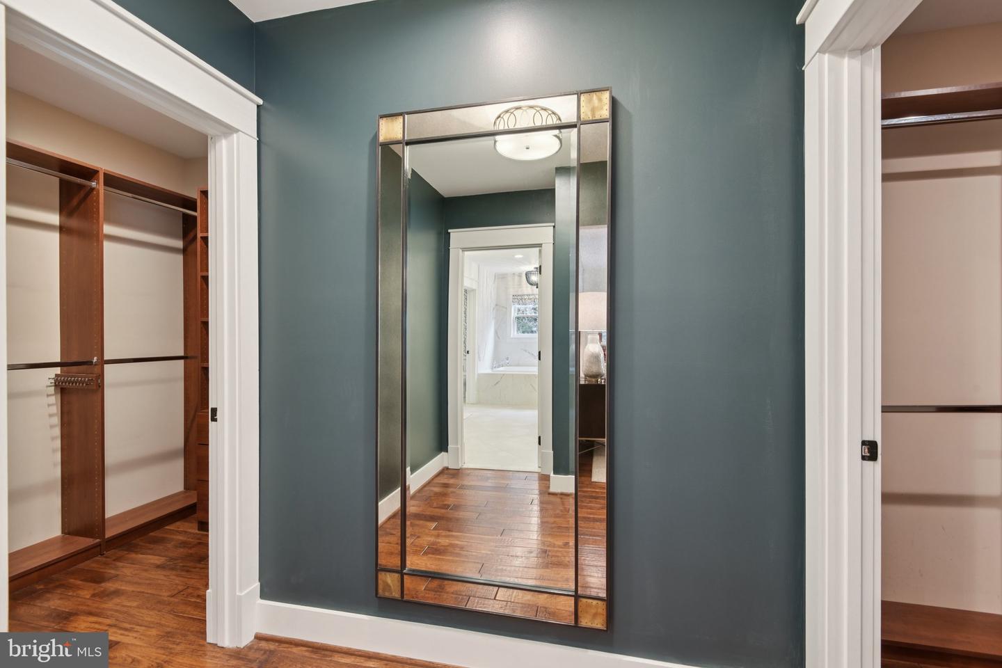 448 NELSON DR NE, VIENNA, Virginia 22180, 6 Bedrooms Bedrooms, ,5 BathroomsBathrooms,Residential,For sale,448 NELSON DR NE,VAFX2291110 MLS # VAFX2291110