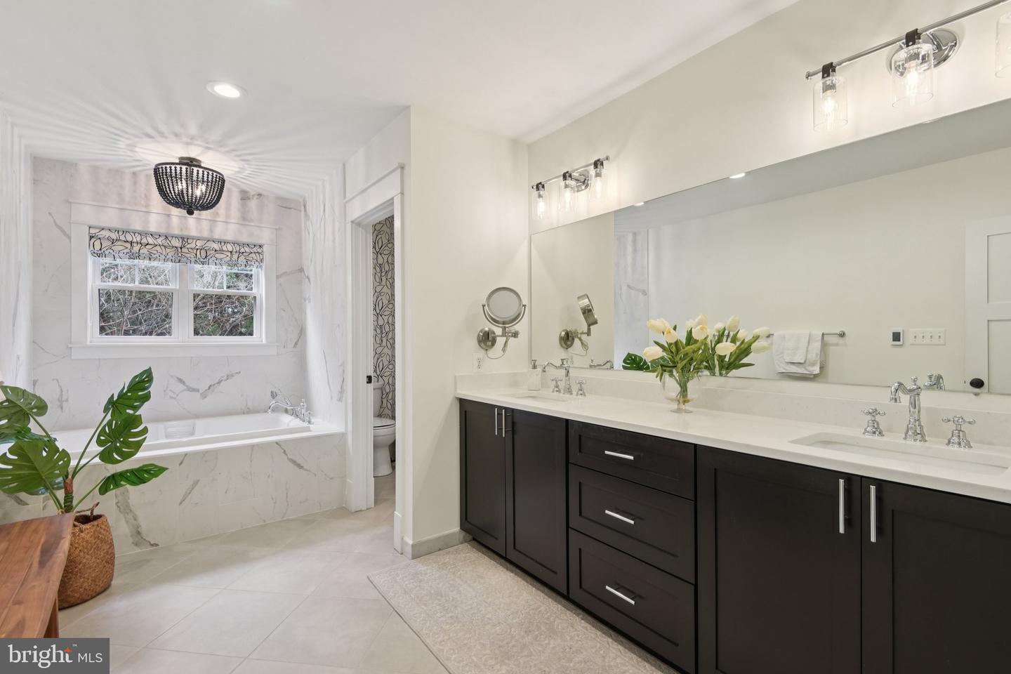 448 NELSON DR NE, VIENNA, Virginia 22180, 6 Bedrooms Bedrooms, ,5 BathroomsBathrooms,Residential,For sale,448 NELSON DR NE,VAFX2291110 MLS # VAFX2291110