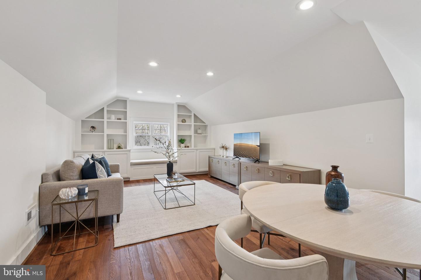 448 NELSON DR NE, VIENNA, Virginia 22180, 6 Bedrooms Bedrooms, ,5 BathroomsBathrooms,Residential,For sale,448 NELSON DR NE,VAFX2291110 MLS # VAFX2291110