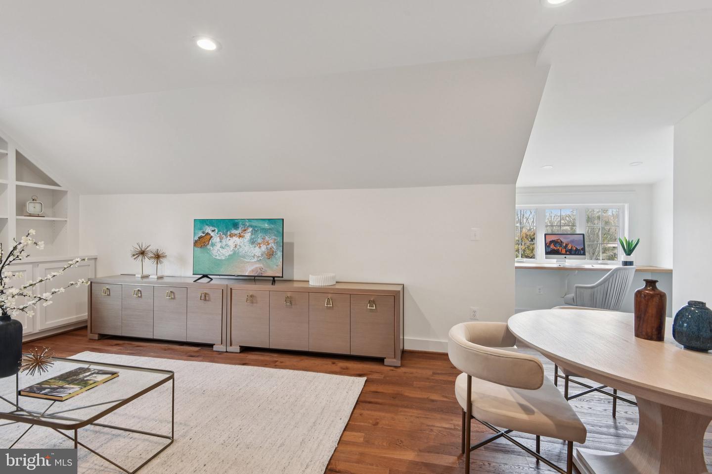 448 NELSON DR NE, VIENNA, Virginia 22180, 6 Bedrooms Bedrooms, ,5 BathroomsBathrooms,Residential,For sale,448 NELSON DR NE,VAFX2291110 MLS # VAFX2291110