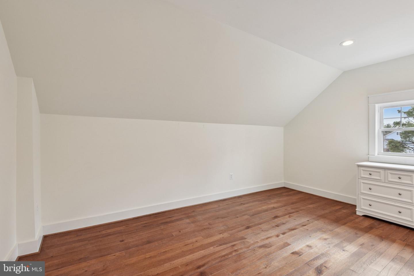 448 NELSON DR NE, VIENNA, Virginia 22180, 6 Bedrooms Bedrooms, ,5 BathroomsBathrooms,Residential,For sale,448 NELSON DR NE,VAFX2291110 MLS # VAFX2291110