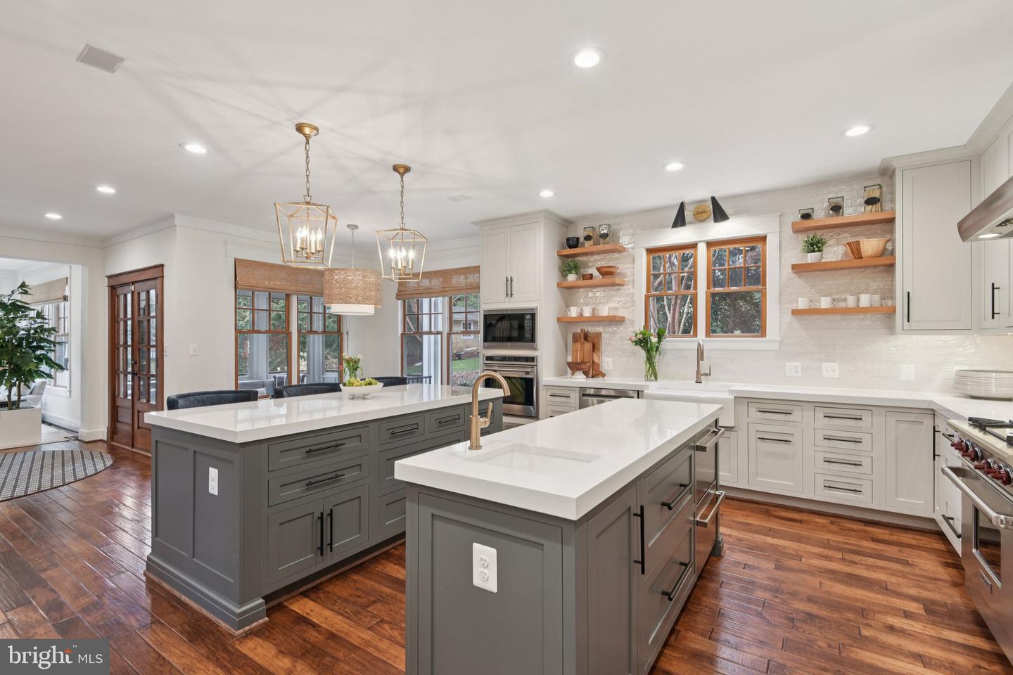 448 NELSON DR NE, VIENNA, Virginia 22180, 6 Bedrooms Bedrooms, ,5 BathroomsBathrooms,Residential,For sale,448 NELSON DR NE,VAFX2291110 MLS # VAFX2291110