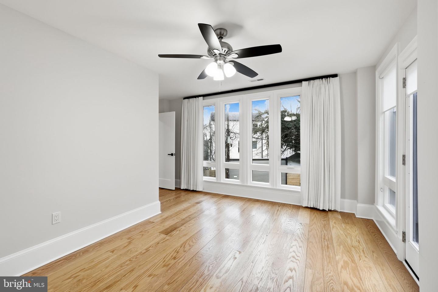 5315 COLORADO AVE NW, WASHINGTON, District Of Columbia 20011, 6 Bedrooms Bedrooms, ,6 BathroomsBathrooms,Residential,For sale,5315 COLORADO AVE NW,DCDC2246276 MLS # DCDC2246276