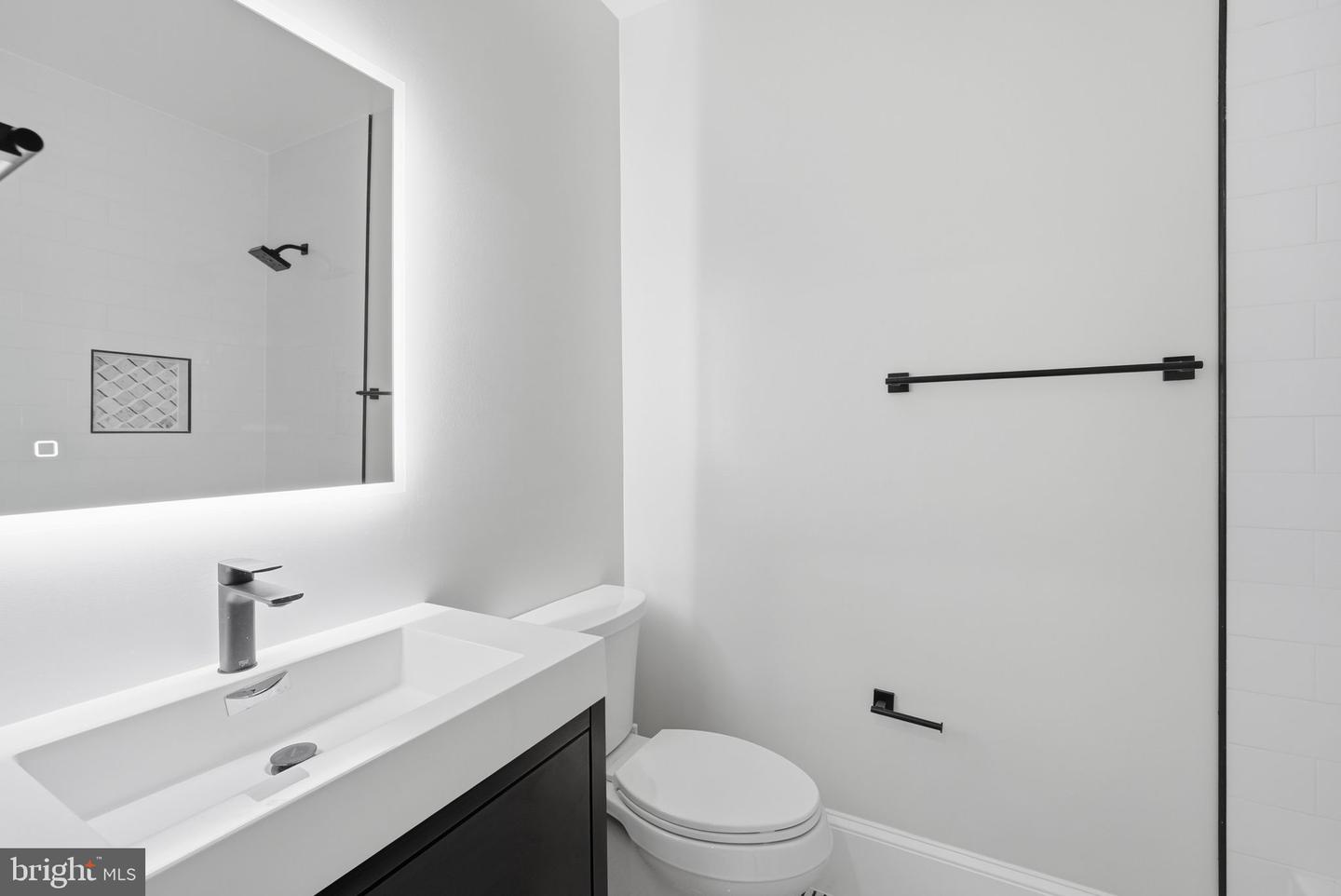 5315 COLORADO AVE NW, WASHINGTON, District Of Columbia 20011, 6 Bedrooms Bedrooms, ,6 BathroomsBathrooms,Residential,For sale,5315 COLORADO AVE NW,DCDC2246276 MLS # DCDC2246276