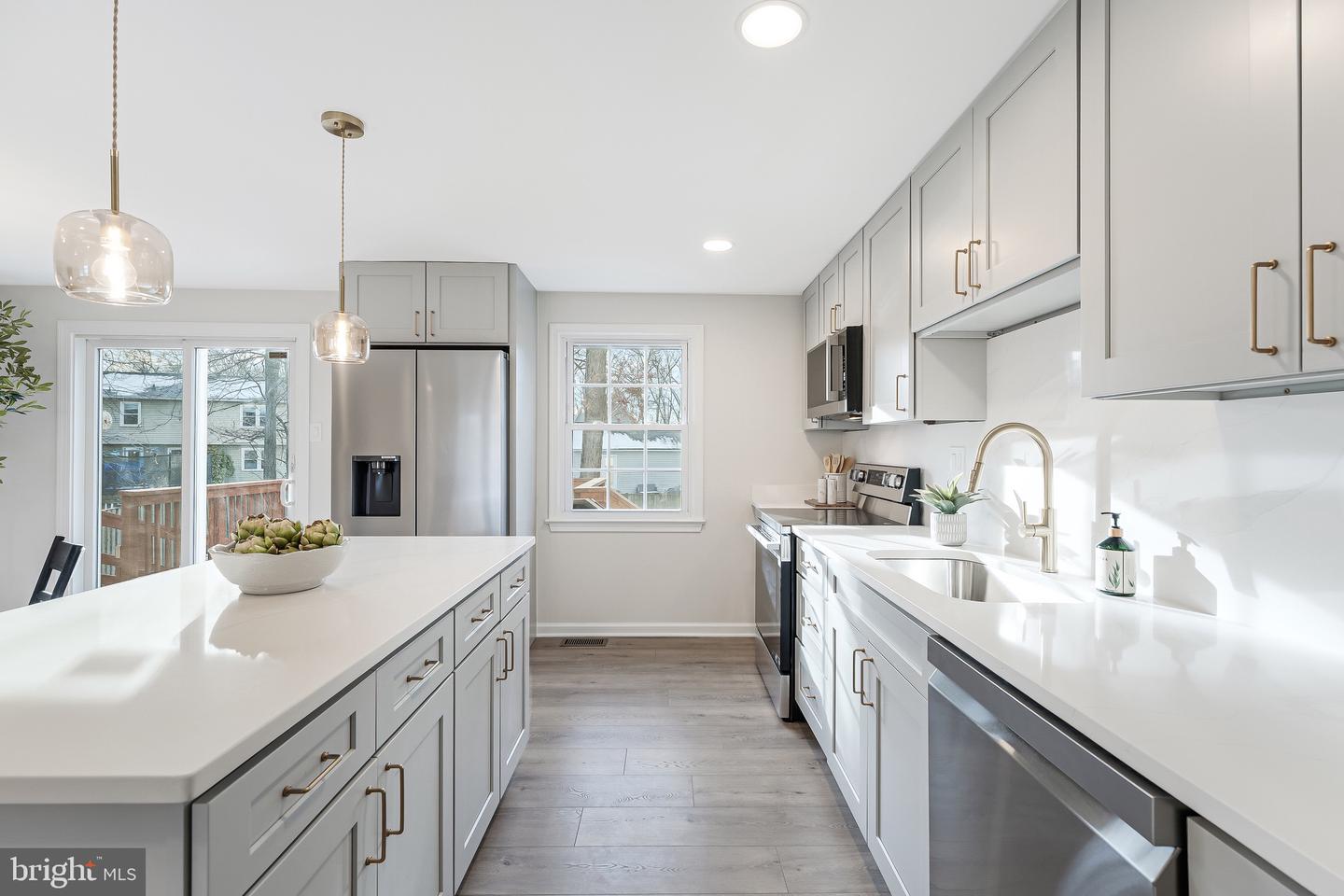 1540 POWELLS TAVERN PL, HERNDON, Virginia 20170, 5 Bedrooms Bedrooms, ,3 BathroomsBathrooms,Residential,For sale,1540 POWELLS TAVERN PL,VAFX2291172 MLS # VAFX2291172