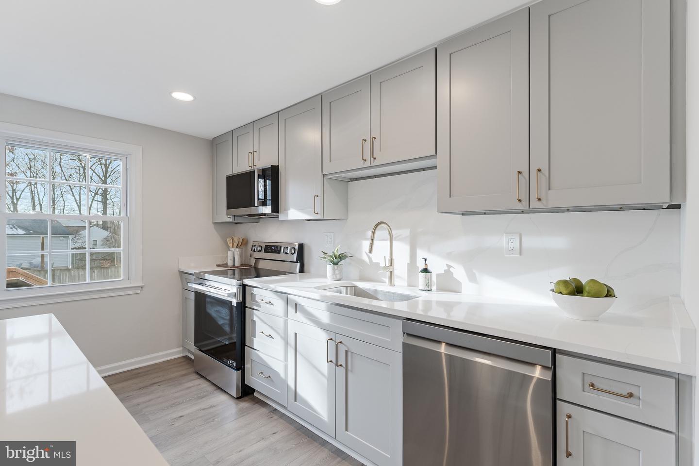 1540 POWELLS TAVERN PL, HERNDON, Virginia 20170, 5 Bedrooms Bedrooms, ,3 BathroomsBathrooms,Residential,For sale,1540 POWELLS TAVERN PL,VAFX2291172 MLS # VAFX2291172