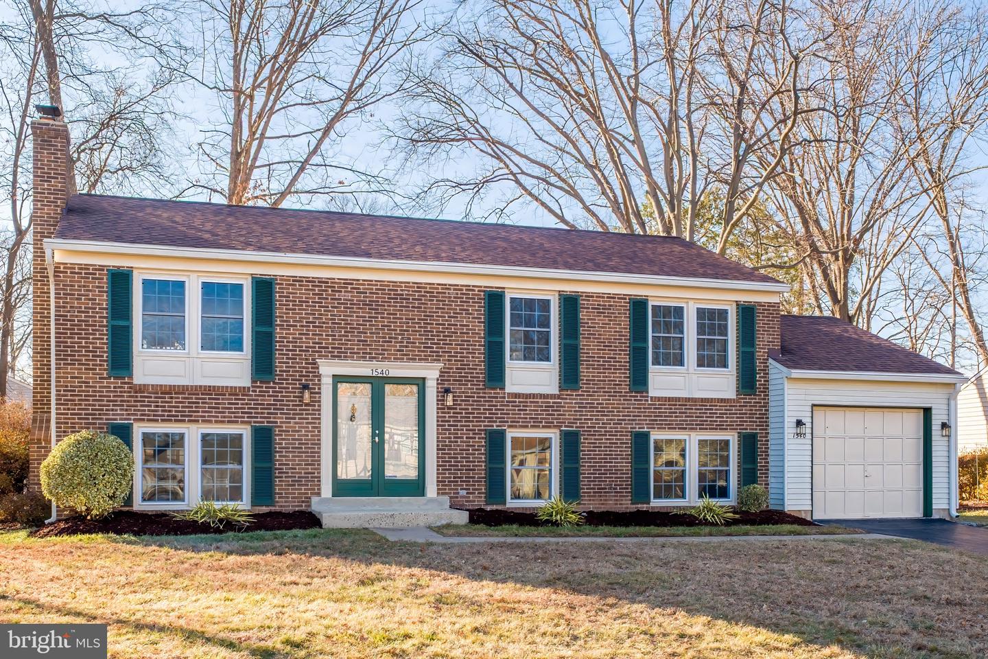 1540 POWELLS TAVERN PL, HERNDON, Virginia 20170, 5 Bedrooms Bedrooms, ,3 BathroomsBathrooms,Residential,For sale,1540 POWELLS TAVERN PL,VAFX2291172 MLS # VAFX2291172