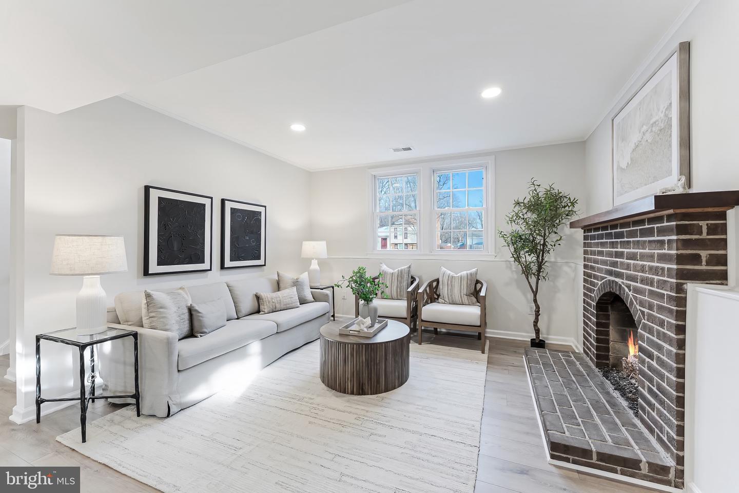 1540 POWELLS TAVERN PL, HERNDON, Virginia 20170, 5 Bedrooms Bedrooms, ,3 BathroomsBathrooms,Residential,For sale,1540 POWELLS TAVERN PL,VAFX2291172 MLS # VAFX2291172