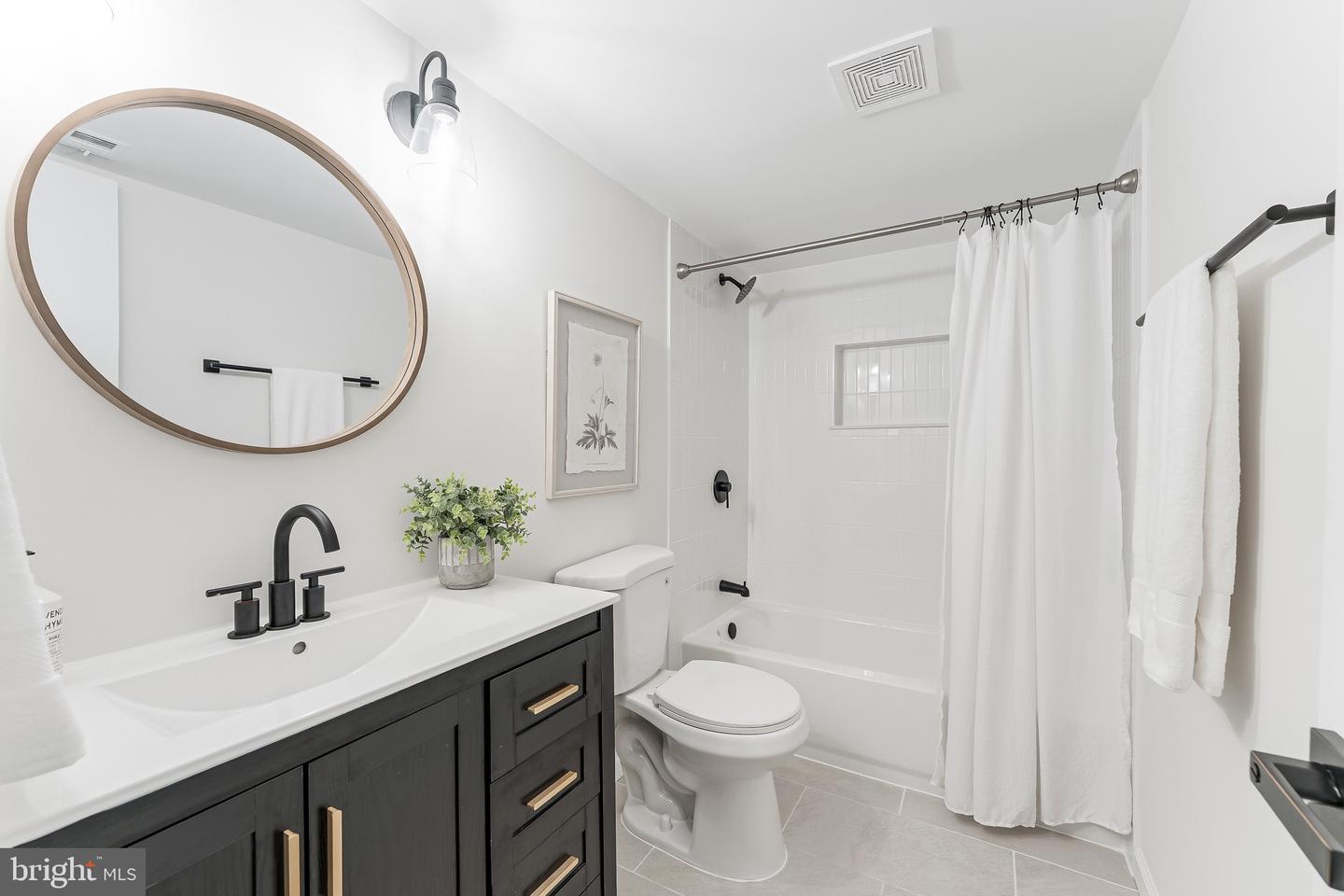 1540 POWELLS TAVERN PL, HERNDON, Virginia 20170, 5 Bedrooms Bedrooms, ,3 BathroomsBathrooms,Residential,For sale,1540 POWELLS TAVERN PL,VAFX2291172 MLS # VAFX2291172