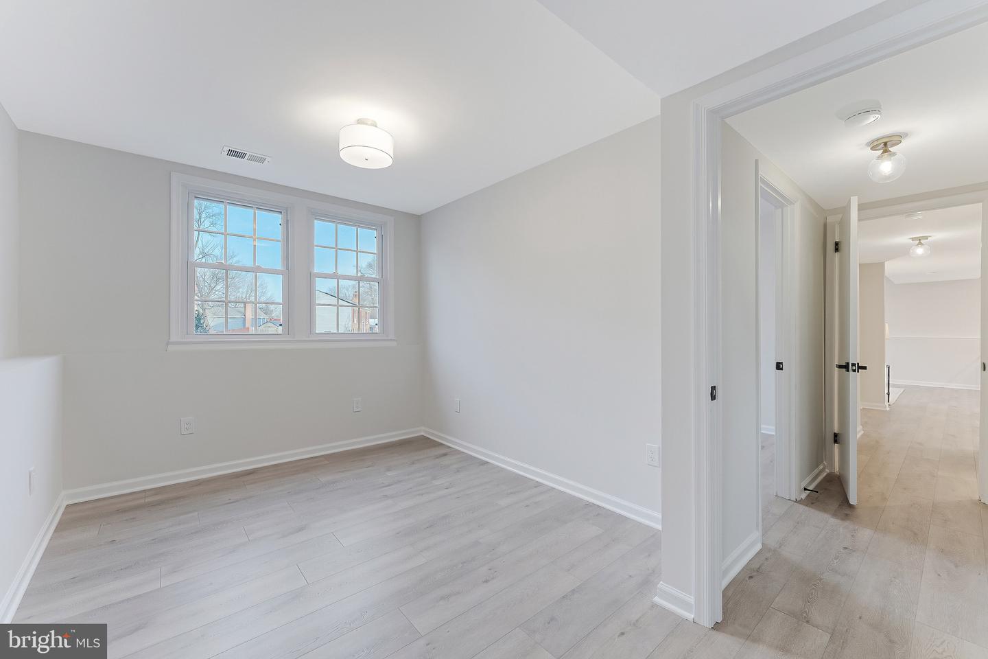 1540 POWELLS TAVERN PL, HERNDON, Virginia 20170, 5 Bedrooms Bedrooms, ,3 BathroomsBathrooms,Residential,For sale,1540 POWELLS TAVERN PL,VAFX2291172 MLS # VAFX2291172