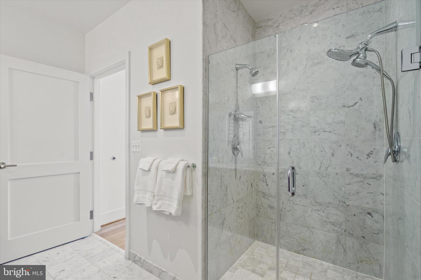 2100 11TH ST NW #PH6, WASHINGTON, District Of Columbia 20001, 2 Bedrooms Bedrooms, ,2 BathroomsBathrooms,Residential,For sale,2100 11TH ST NW #PH6,DCDC2246316 MLS # DCDC2246316