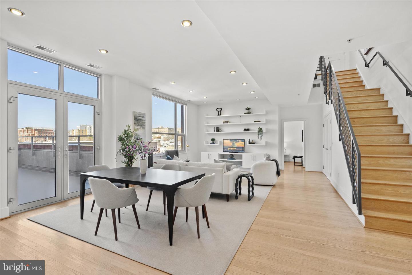 2100 11TH ST NW #PH6, WASHINGTON, District Of Columbia 20001, 2 Bedrooms Bedrooms, ,2 BathroomsBathrooms,Residential,For sale,2100 11TH ST NW #PH6,DCDC2246316 MLS # DCDC2246316