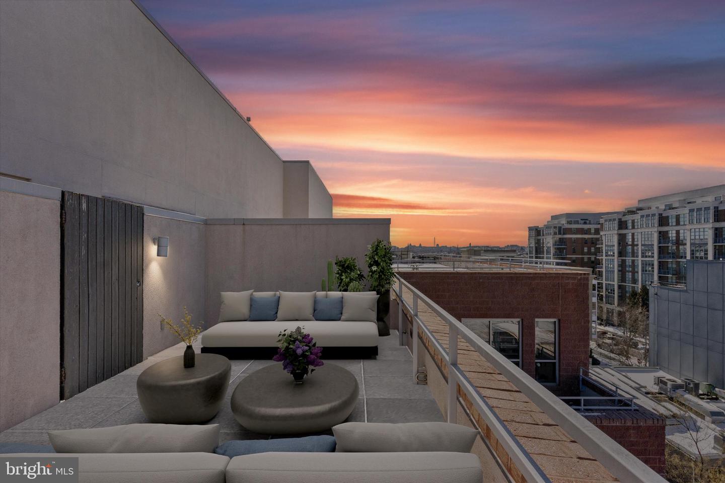 2100 11TH ST NW #PH6, WASHINGTON, District Of Columbia 20001, 2 Bedrooms Bedrooms, ,2 BathroomsBathrooms,Residential,For sale,2100 11TH ST NW #PH6,DCDC2246316 MLS # DCDC2246316