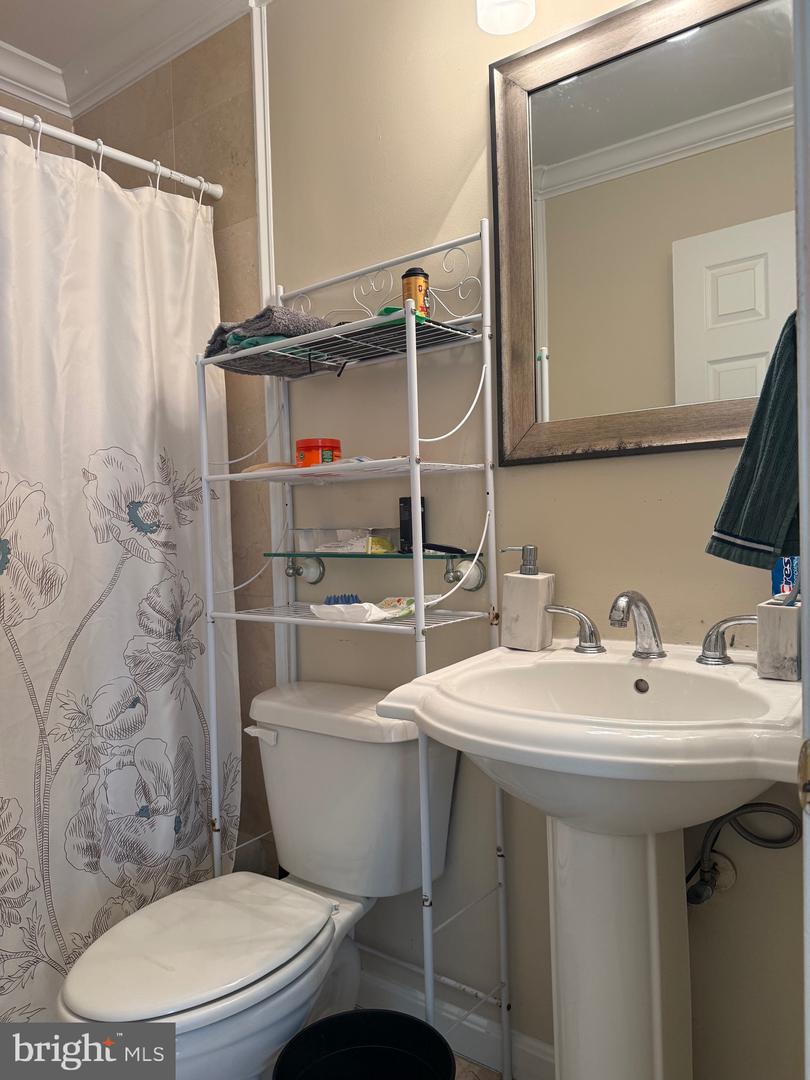 12661 VALLEYWOOD DR, WOODBRIDGE, Virginia 22192, 6 Bedrooms Bedrooms, ,3 BathroomsBathrooms,Residential,For sale,12661 VALLEYWOOD DR,VAPW2112548 MLS # VAPW2112548 12661 VALLEYWOOD DR, WOODBRIDGE, Virginia 22192, 6 Bedrooms Bedrooms, ,3 BathroomsBathrooms,Residential,For sale,12661 VALLEYWOOD DR,VAPW2112548 MLS # VAPW2112548