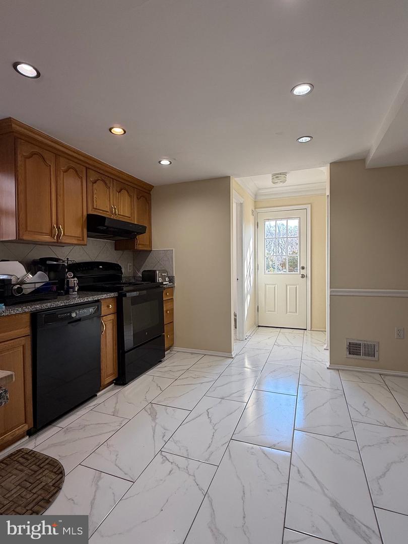 12661 VALLEYWOOD DR, WOODBRIDGE, Virginia 22192, 6 Bedrooms Bedrooms, ,3 BathroomsBathrooms,Residential,For sale,12661 VALLEYWOOD DR,VAPW2112548 MLS # VAPW2112548 12661 VALLEYWOOD DR, WOODBRIDGE, Virginia 22192, 6 Bedrooms Bedrooms, ,3 BathroomsBathrooms,Residential,For sale,12661 VALLEYWOOD DR,VAPW2112548 MLS # VAPW2112548