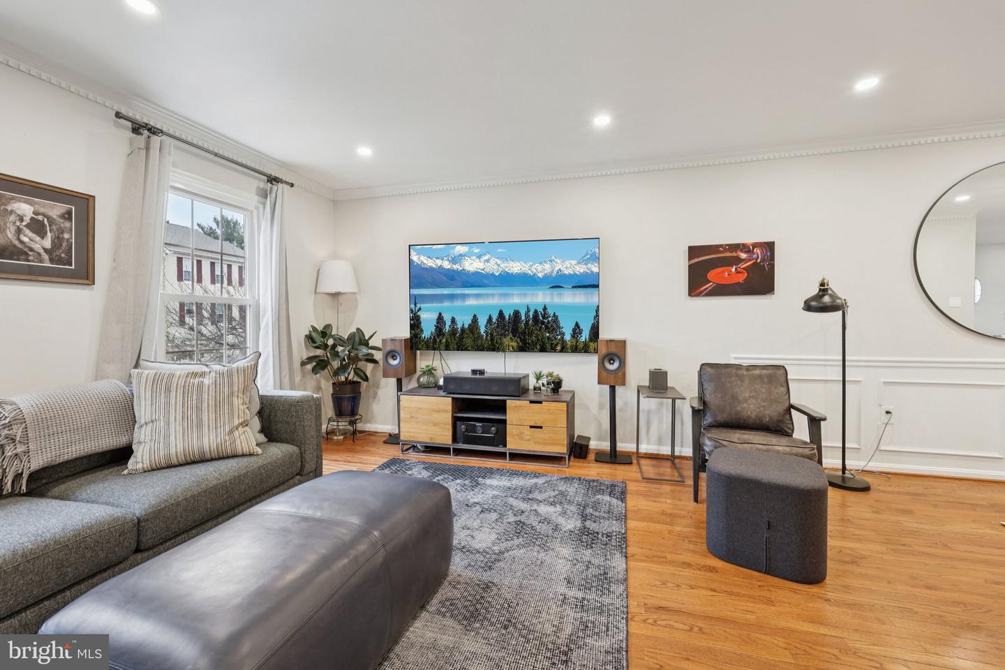 2010 PIERIS CT, VIENNA, Virginia 22182, 3 Bedrooms Bedrooms, ,2 BathroomsBathrooms,Residential,For sale,2010 PIERIS CT,VAFX2291248 MLS # VAFX2291248