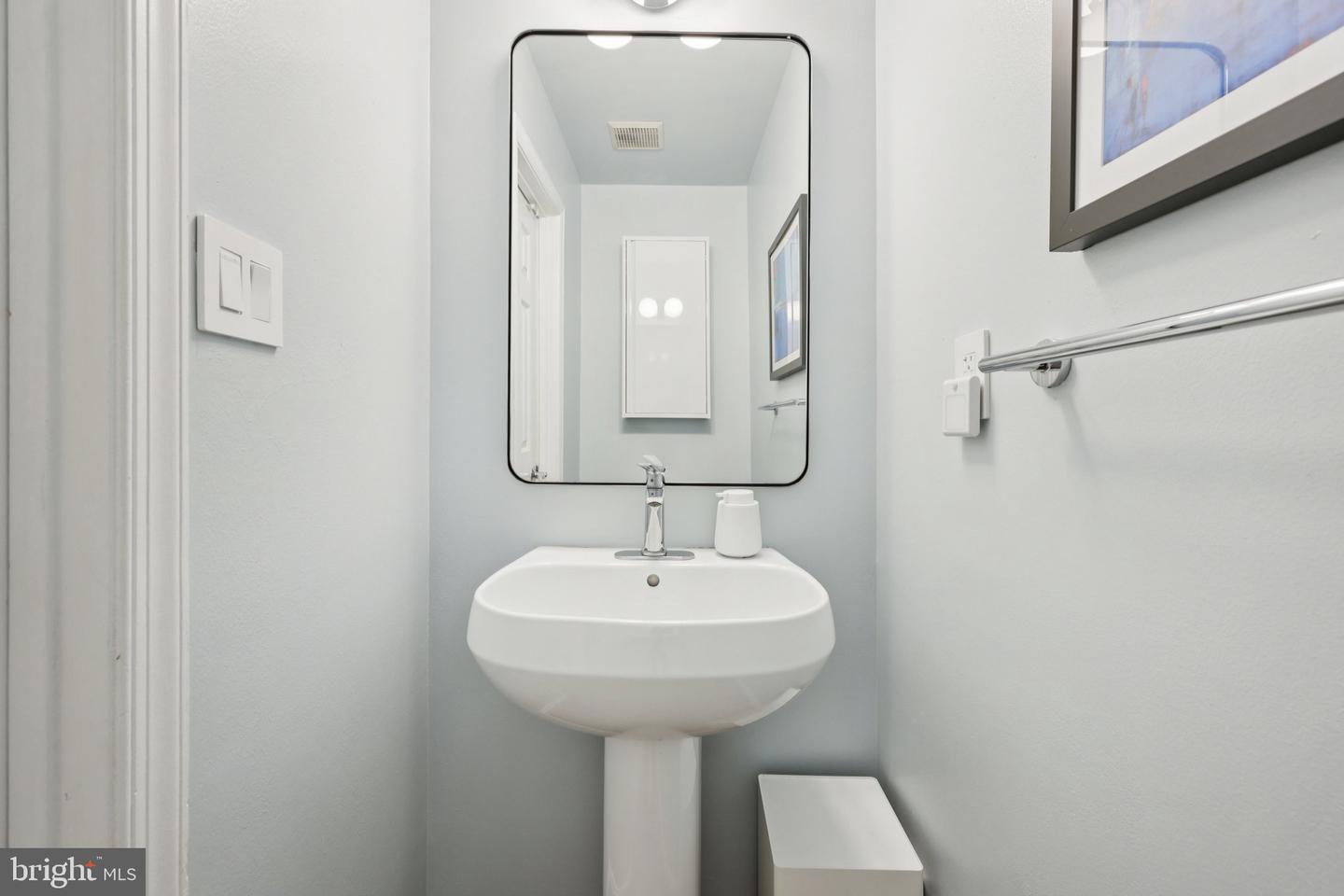 2010 PIERIS CT, VIENNA, Virginia 22182, 3 Bedrooms Bedrooms, ,2 BathroomsBathrooms,Residential,For sale,2010 PIERIS CT,VAFX2291248 MLS # VAFX2291248