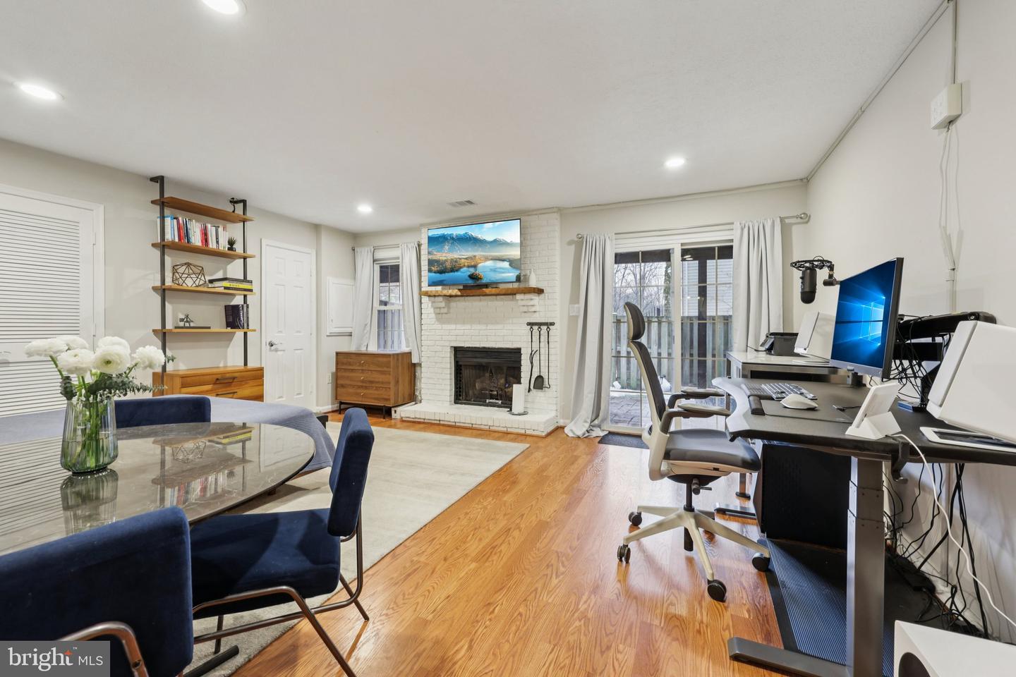 2010 PIERIS CT, VIENNA, Virginia 22182, 3 Bedrooms Bedrooms, ,2 BathroomsBathrooms,Residential,For sale,2010 PIERIS CT,VAFX2291248 MLS # VAFX2291248