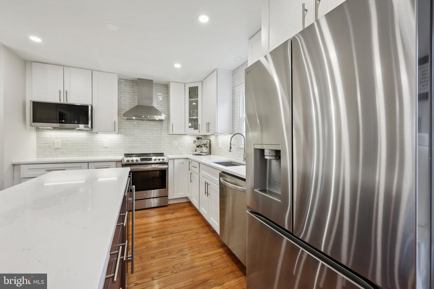 2010 PIERIS CT, VIENNA, Virginia 22182, 3 Bedrooms Bedrooms, ,2 BathroomsBathrooms,Residential,For sale,2010 PIERIS CT,VAFX2291248 MLS # VAFX2291248