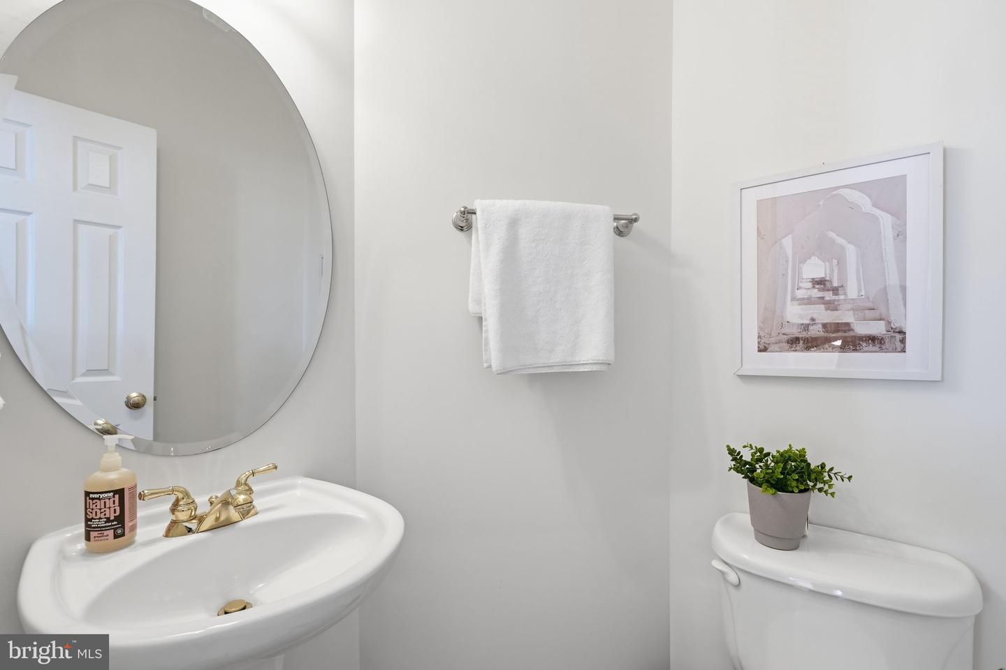 1908 N ADAMS ST, ARLINGTON, Virginia 22201, 3 Bedrooms Bedrooms, 12 Rooms Rooms,3 BathroomsBathrooms,Residential,For sale,1908 N ADAMS ST,VAAR2068944 MLS # VAAR2068944 1908 N ADAMS ST, ARLINGTON, Virginia 22201, 3 Bedrooms Bedrooms, 12 Rooms Rooms,3 BathroomsBathrooms,Residential,For sale,1908 N ADAMS ST,VAAR2068944 MLS # VAAR2068944