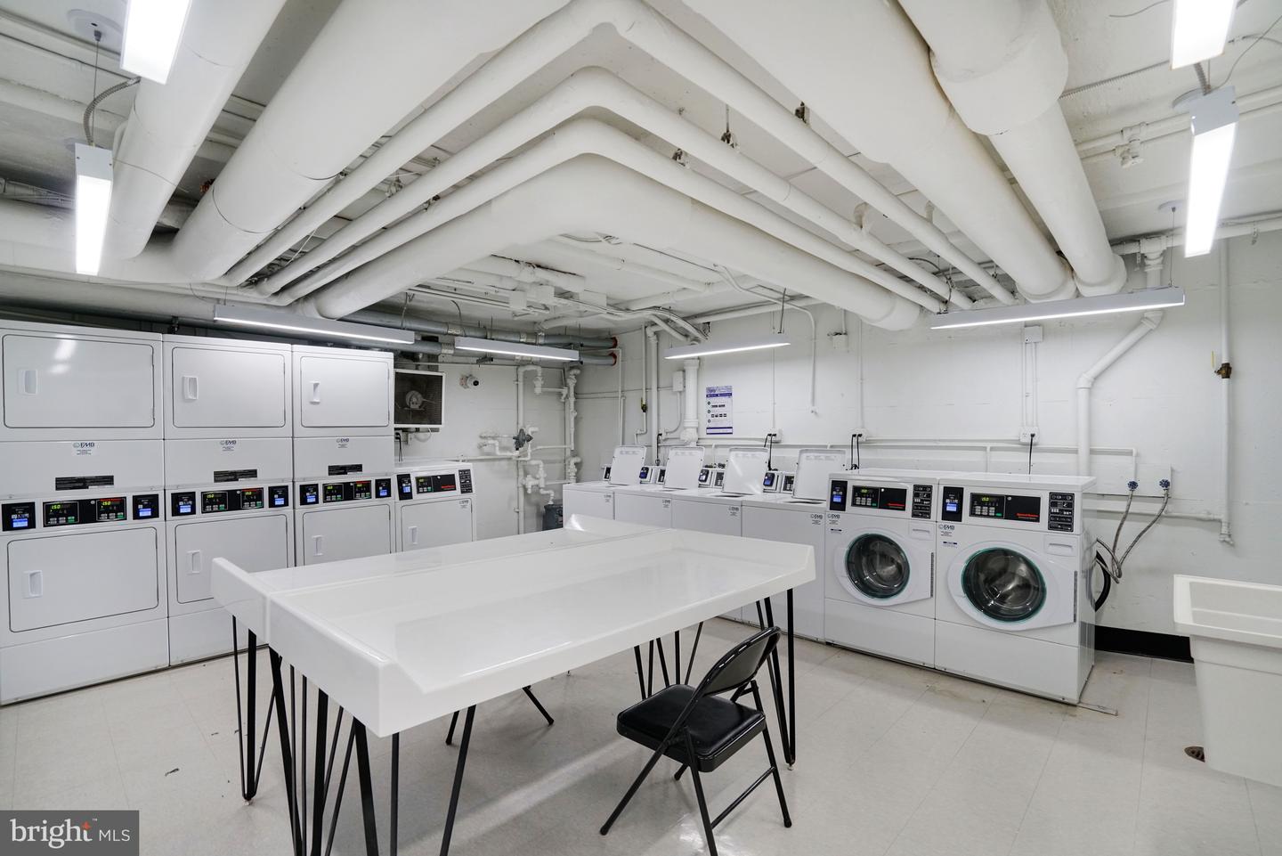 1300 S ARLINGTON RIDGE RD #718, ARLINGTON, Virginia 22202, 1 Bedroom Bedrooms, ,1 BathroomBathrooms,Residential,For sale,1300 S ARLINGTON RIDGE RD #718,VAAR2068946 MLS # VAAR2068946