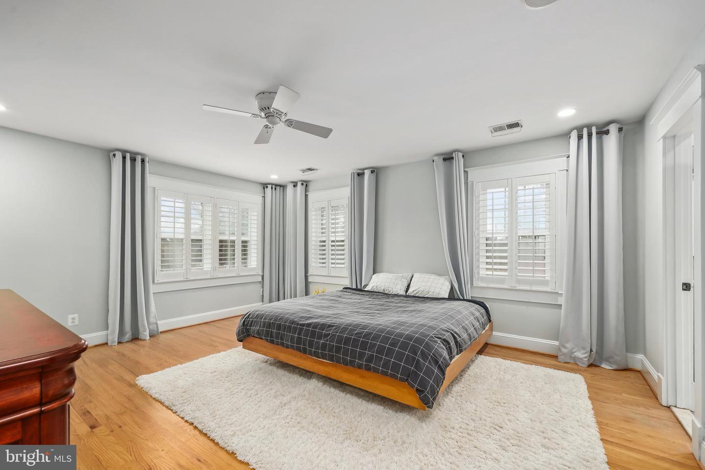 9016 GRANT AVE, MANASSAS, Virginia 20110, 4 Bedrooms Bedrooms, ,4 BathroomsBathrooms,Residential,For sale,9016 GRANT AVE,VAMN2010266 MLS # VAMN2010266