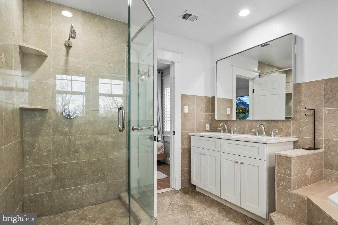 9016 GRANT AVE, MANASSAS, Virginia 20110, 4 Bedrooms Bedrooms, ,4 BathroomsBathrooms,Residential,For sale,9016 GRANT AVE,VAMN2010266 MLS # VAMN2010266