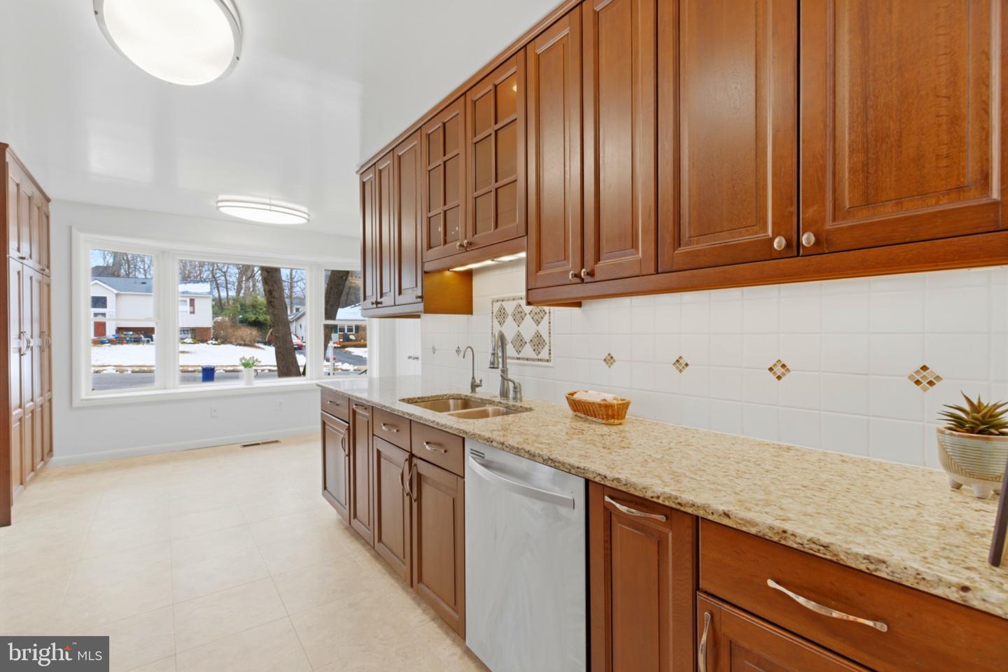 2410 DREXEL ST, VIENNA, Virginia 22180, 4 Bedrooms Bedrooms, 13 Rooms Rooms,3 BathroomsBathrooms,Residential,For sale,2410 DREXEL ST,VAFX2291286 MLS # VAFX2291286