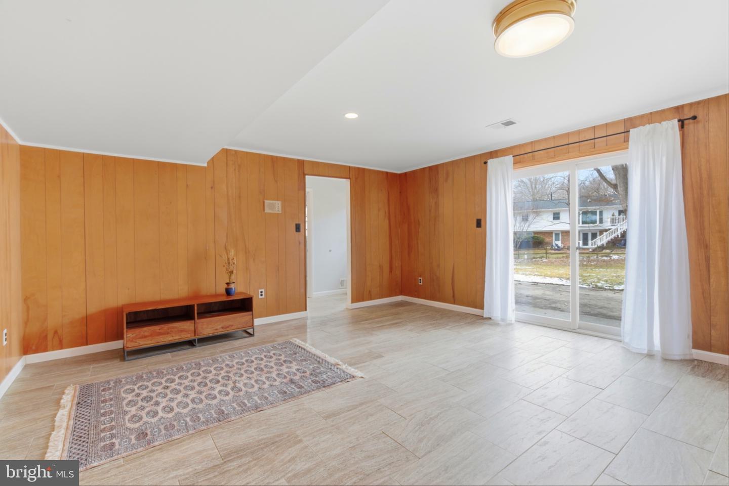 2410 DREXEL ST, VIENNA, Virginia 22180, 4 Bedrooms Bedrooms, 13 Rooms Rooms,3 BathroomsBathrooms,Residential,For sale,2410 DREXEL ST,VAFX2291286 MLS # VAFX2291286