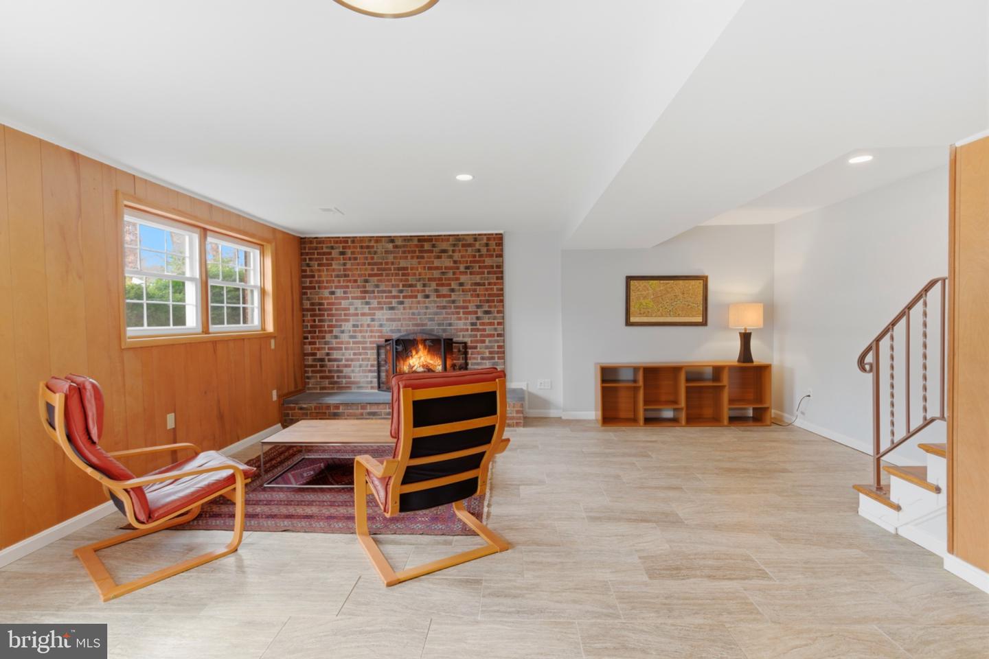 2410 DREXEL ST, VIENNA, Virginia 22180, 4 Bedrooms Bedrooms, 13 Rooms Rooms,3 BathroomsBathrooms,Residential,For sale,2410 DREXEL ST,VAFX2291286 MLS # VAFX2291286