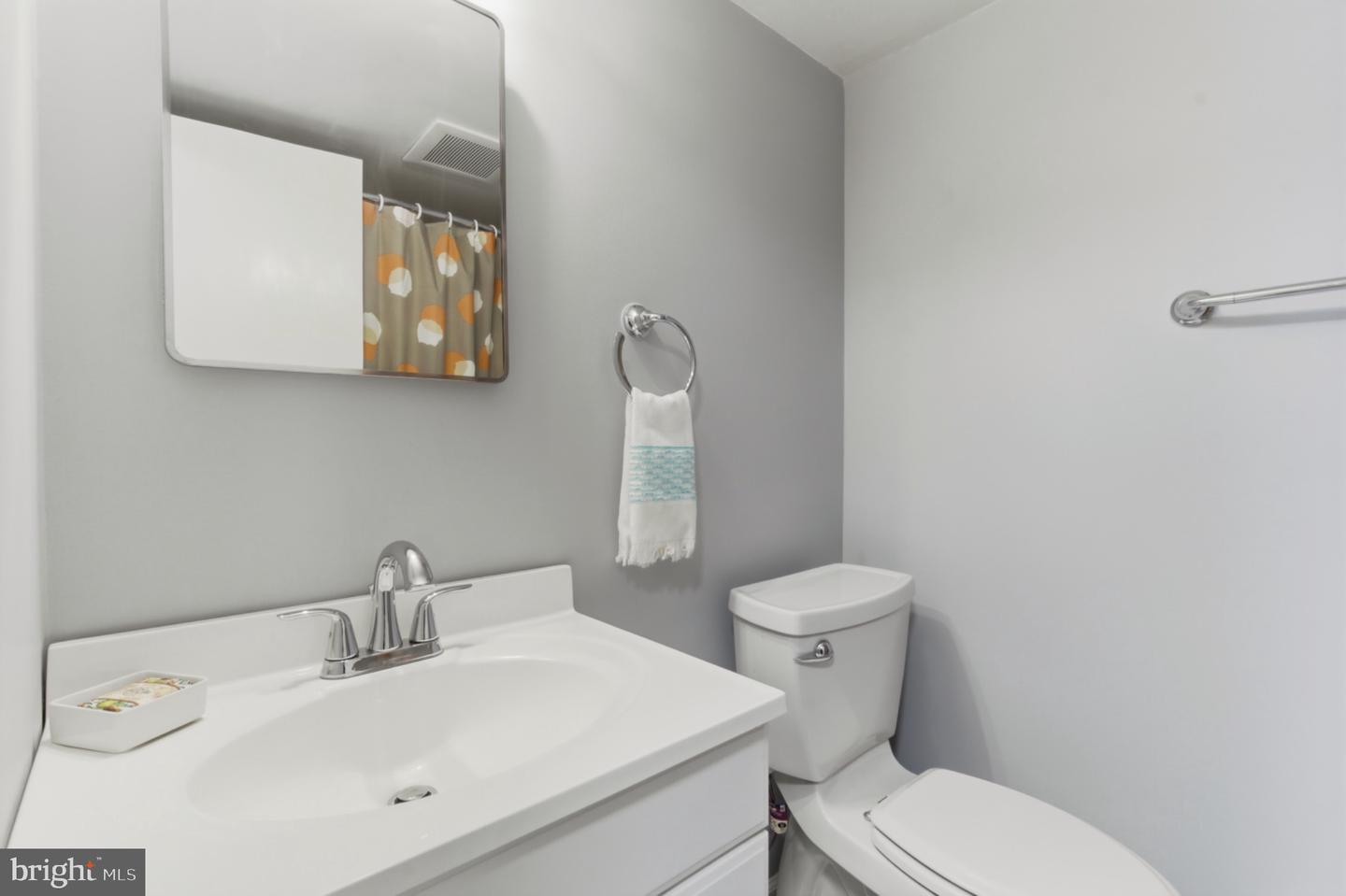 2410 DREXEL ST, VIENNA, Virginia 22180, 4 Bedrooms Bedrooms, 13 Rooms Rooms,3 BathroomsBathrooms,Residential,For sale,2410 DREXEL ST,VAFX2291286 MLS # VAFX2291286